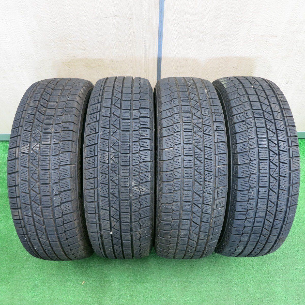 バリ溝！21年！9分☆スタッドレス 215/65R16 ケンダ KR36 アイステック 