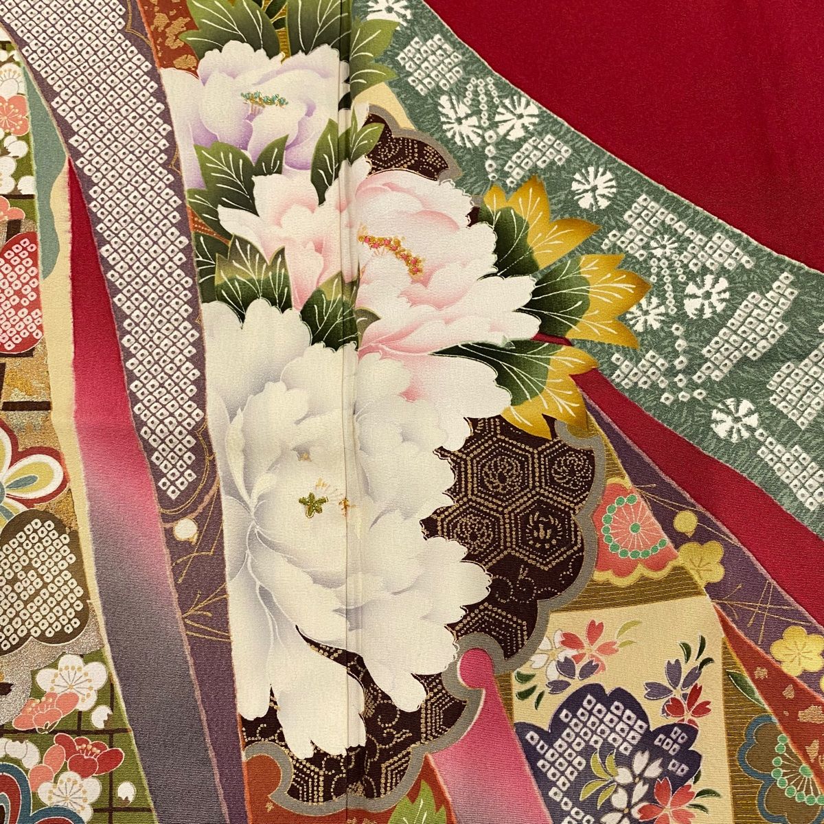 振袖 身丈161cm 裄丈66cm M 袷 熨斗 牡丹 刺繍 箔 赤 正絹 秀品