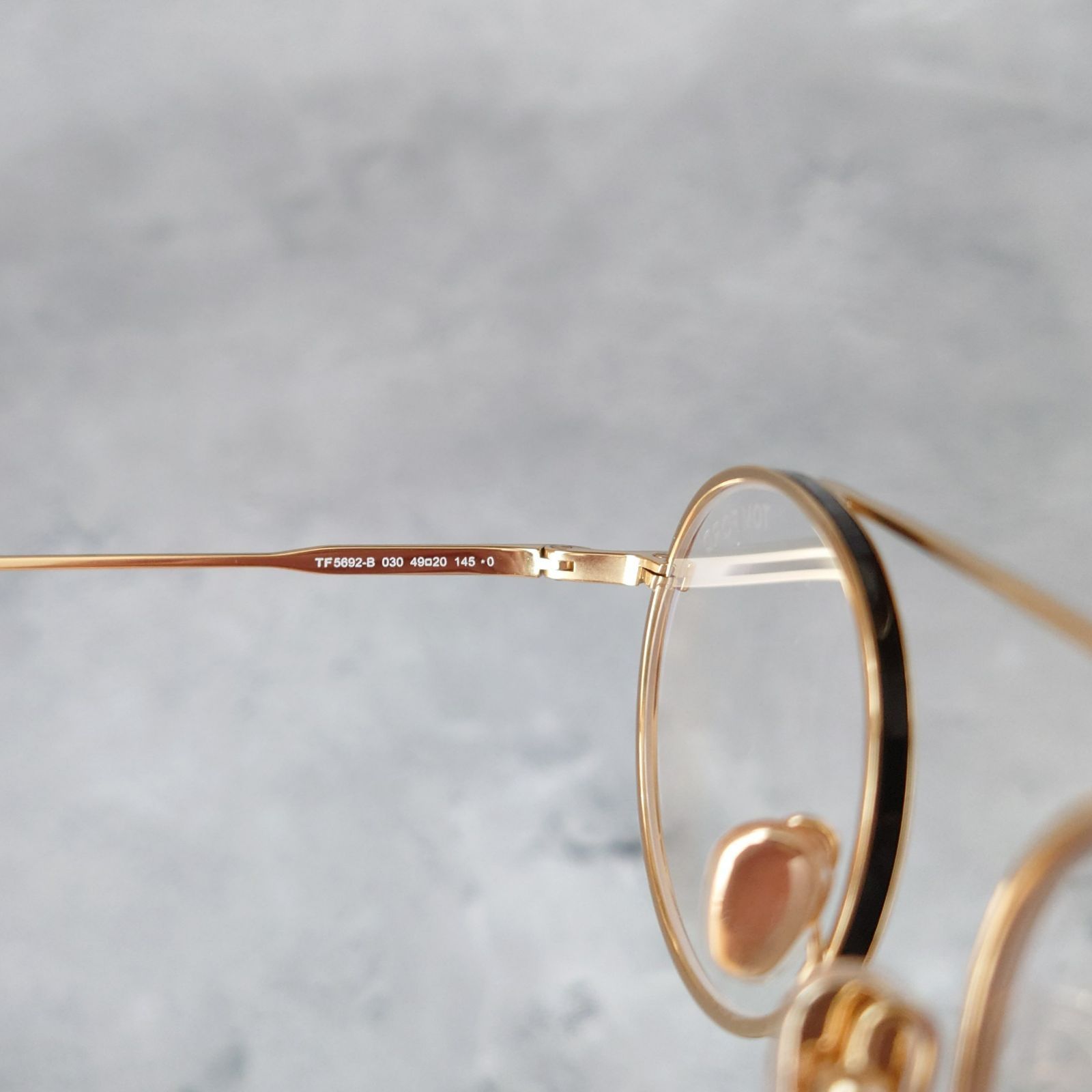 絶対一番安い メガネ トムフォード オーバル ゴールド メタル セル巻き