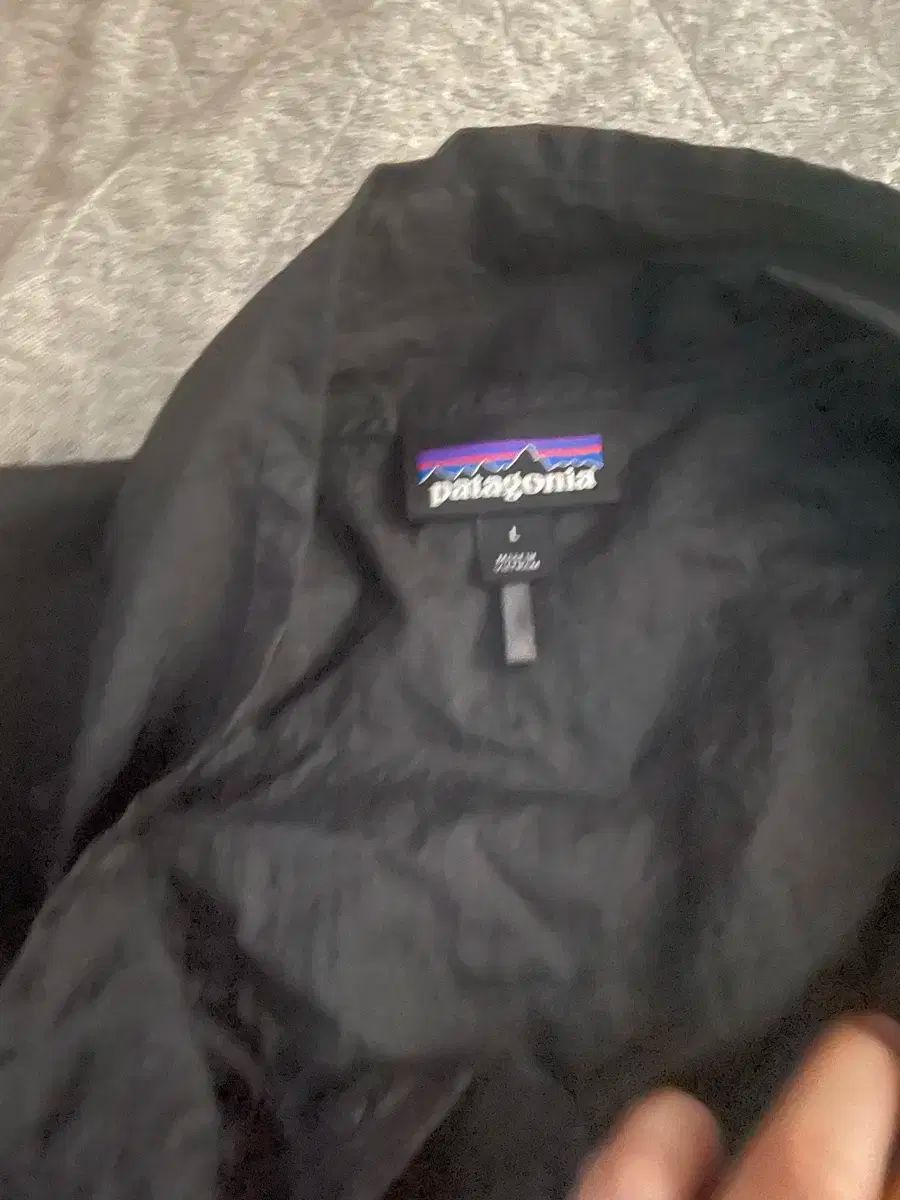 patagonia パタゴニア フーディーニ スナップティー ブラック L