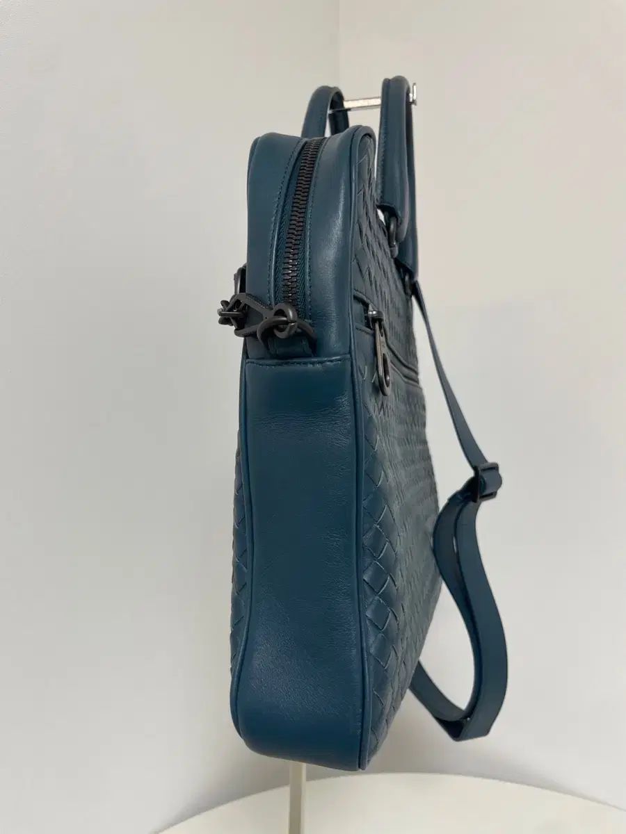 ショルダーバッグ並行輸入品 Bottega Veneta(ボッテガヴェネタ) イントレチャート ブリーフケース