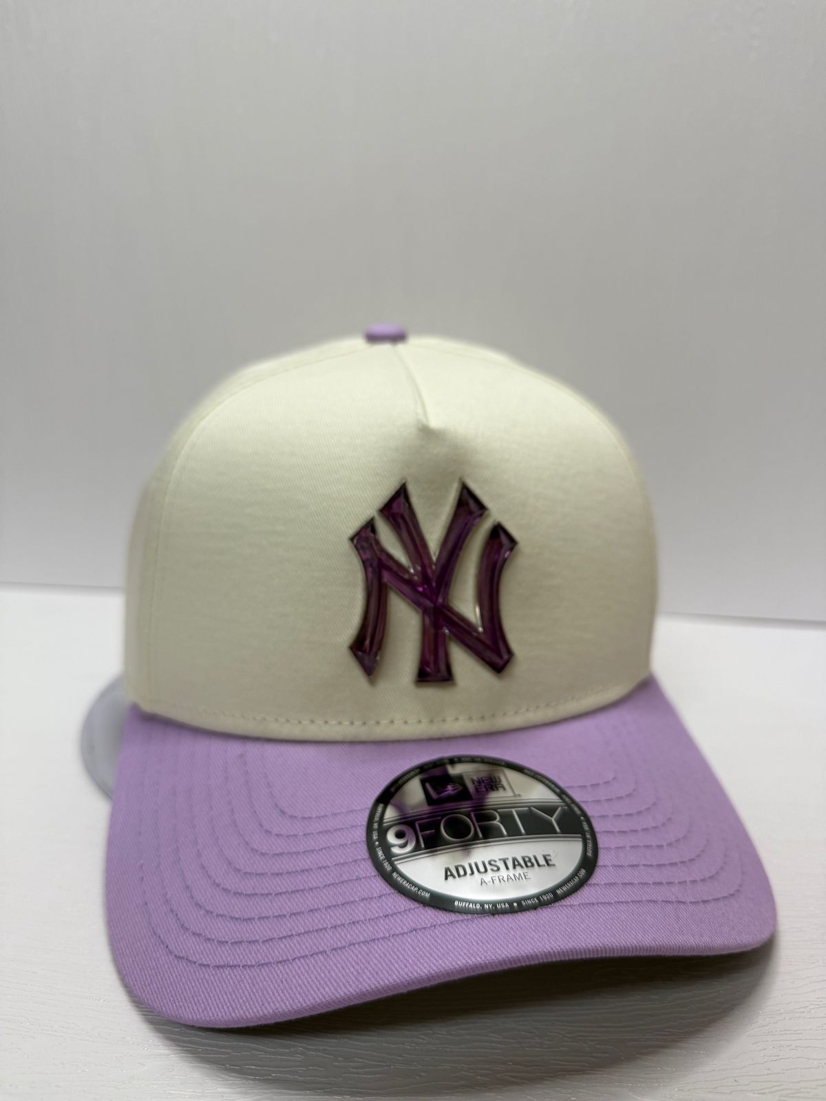 Newera ニューヨークヤンキース クリスタル 9forty A-FRAME スナップバックキャップ ツートンカラー