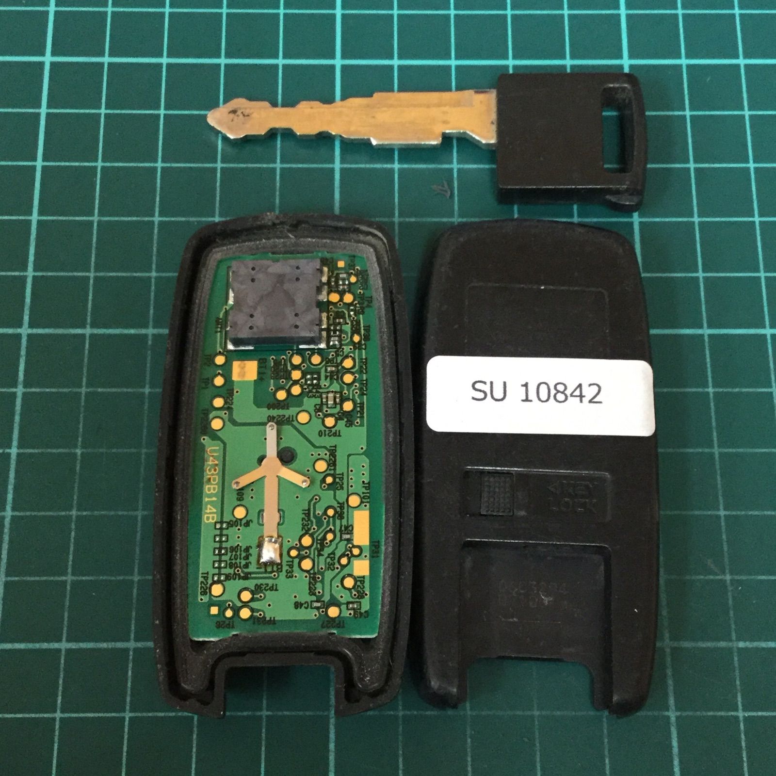 SU10842スズキ U43PB14B 純正 セルボ ワゴンR MRワゴン モコ フレア AZワゴン 2ボタン スマートキー キーレス リモコン -  メルカリ