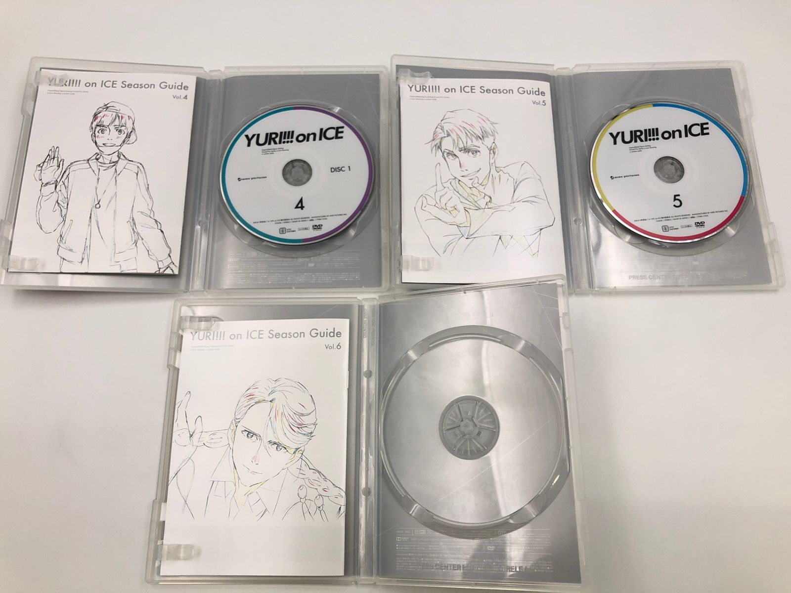 ユーリ!!! on ICE DVD 全6巻セット 初回限定版 収納BOX付 Amazon.co.jp | ユーリ!!! on ICE Blu-ray初回全6巻セット 全巻