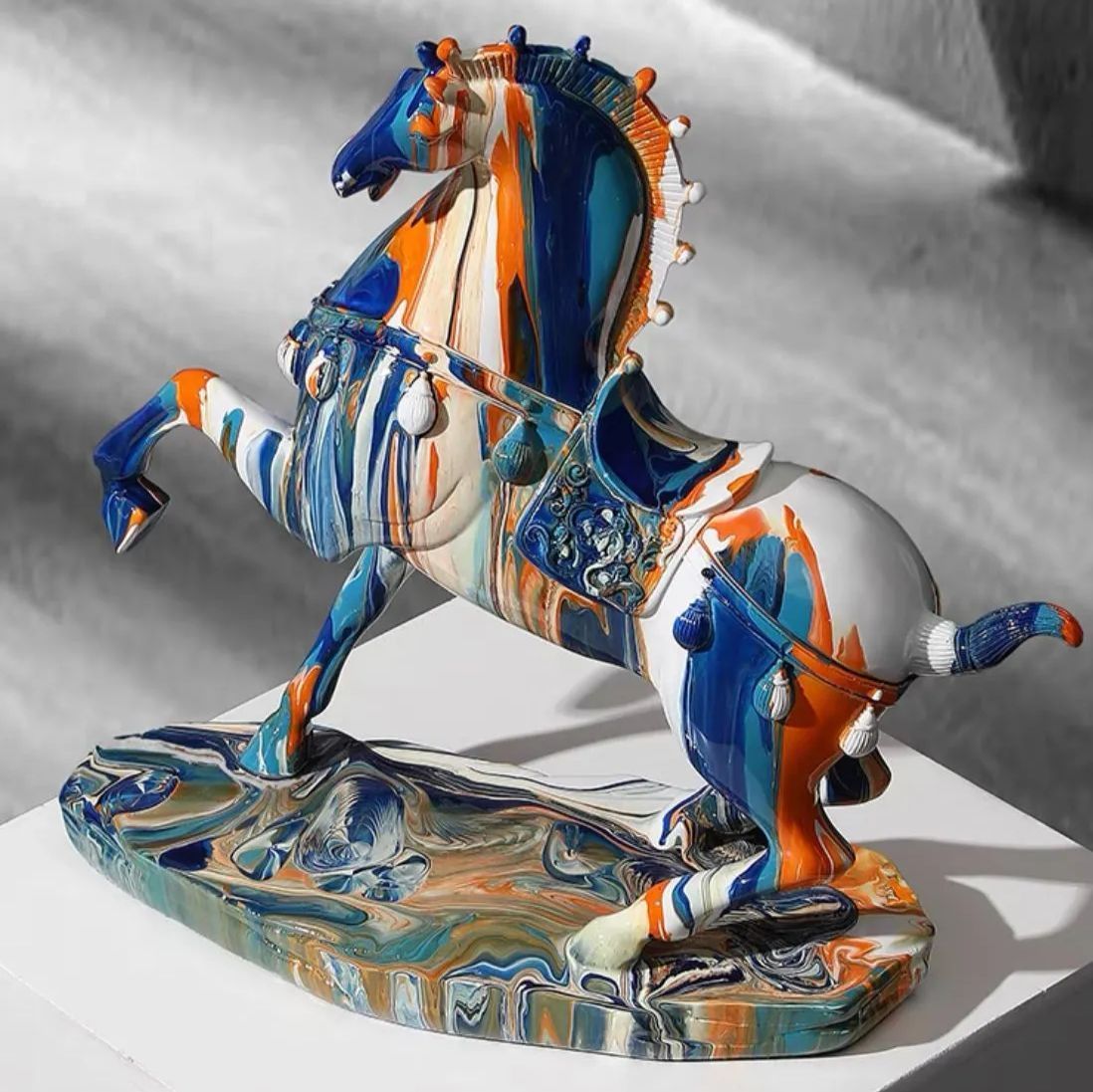アート作品　置物 アート 絵 ヨーロッパ オブジェ 置物 インテリア 工芸品 美術品 A1224