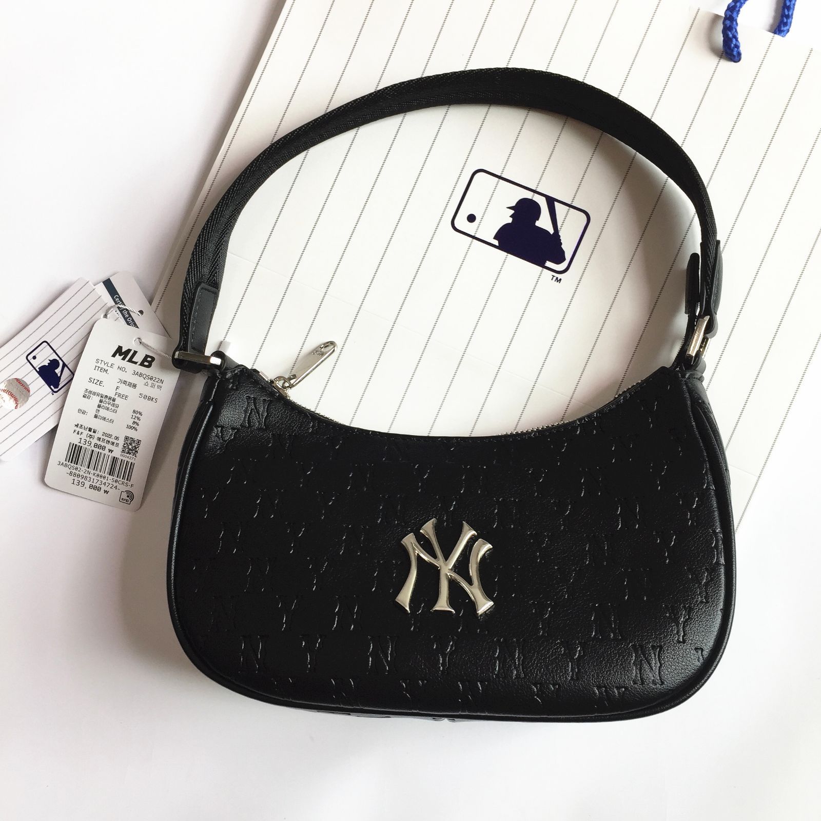 MLB KOREA モノグラムエンボ ホーボーバッグ トートバッグ ハンドバッグ NYロゴ ブラック