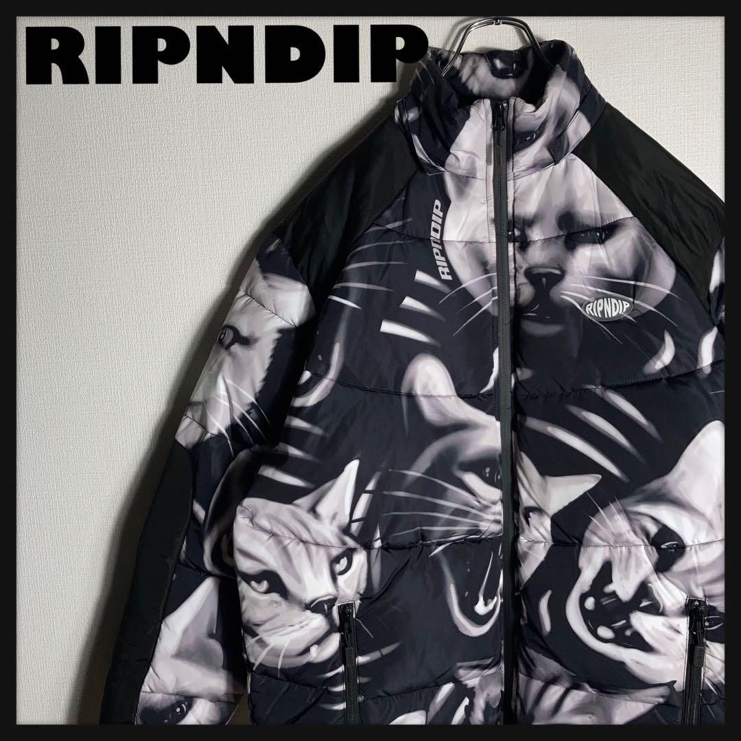 【美品】RIPNDIP ダウンジャケット ワンポイントロゴ 猫 黒 XL 美品】RIPNDIP ダウンジャケット ワンポイントロゴ 猫 黒 XL
