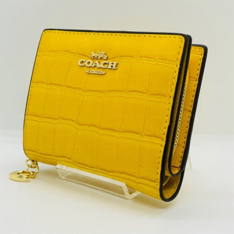 COACH コーチ　折り財布 クロコ型押し 金運アップイエロー❣️