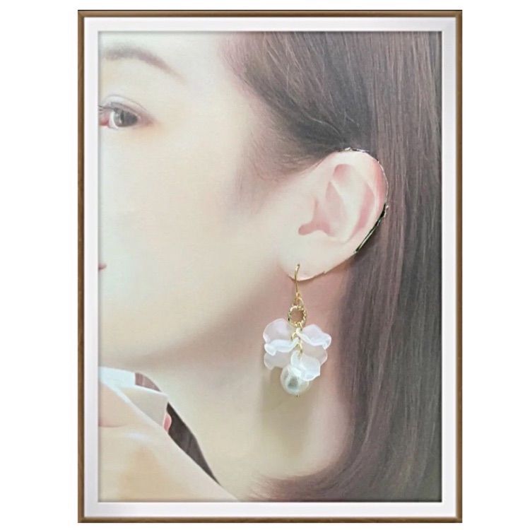 No.293 大きめ コットンパールと花びらの可愛いピアス ハンドメイド 