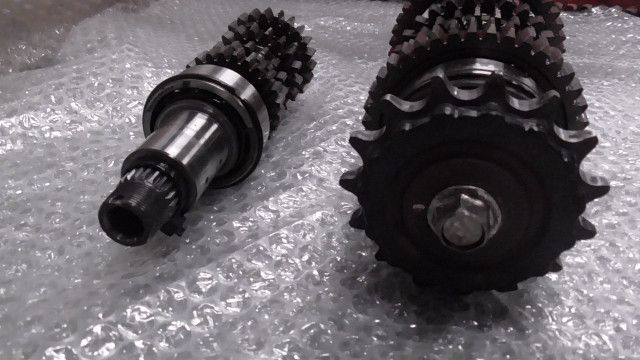 の トランスミッション