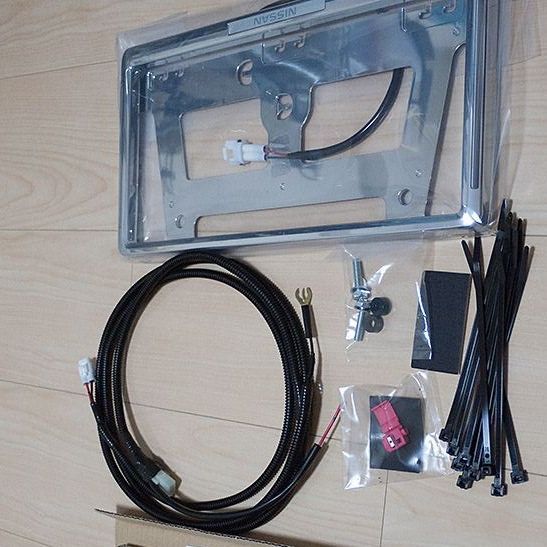 日産 NISSAN 純正 イルミネーション 白色 LED white ナンバー プレート フレーム エルグランド パーツ エンジン タイヤ バンパー 検索 マフラー