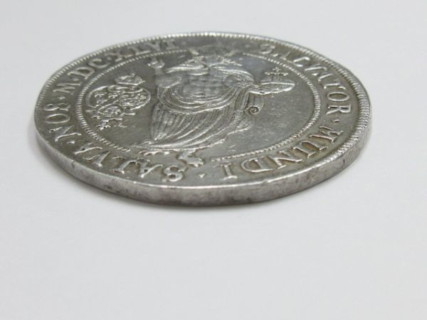 【激レア】スウェーデン 女王クリスティーナ 1リスクダラー銀貨 1646年 激レア】スウェーデン 女王クリスティーナ 1リスクダラー銀貨