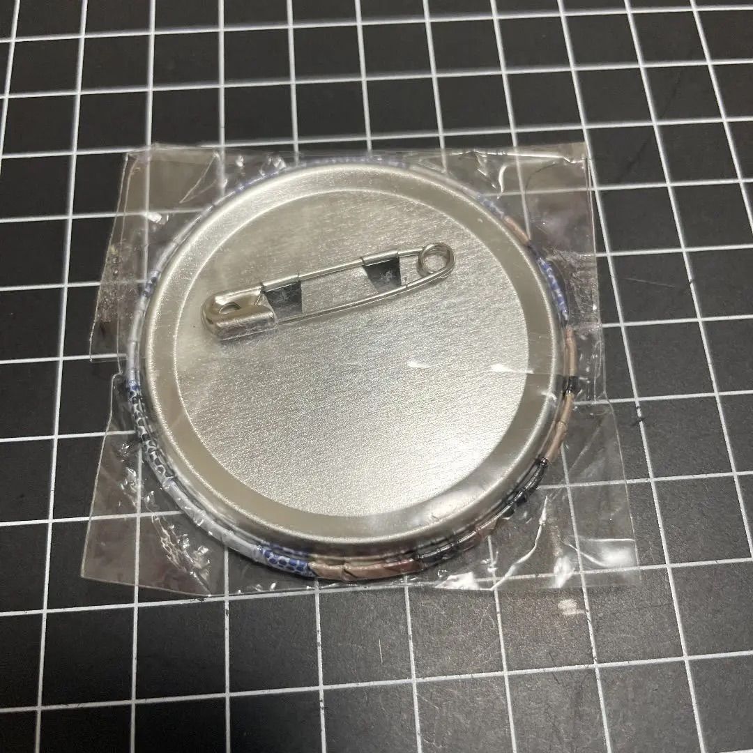 弱虫ペダル 荒北靖友 缶バッジ ダウン - メルカリ