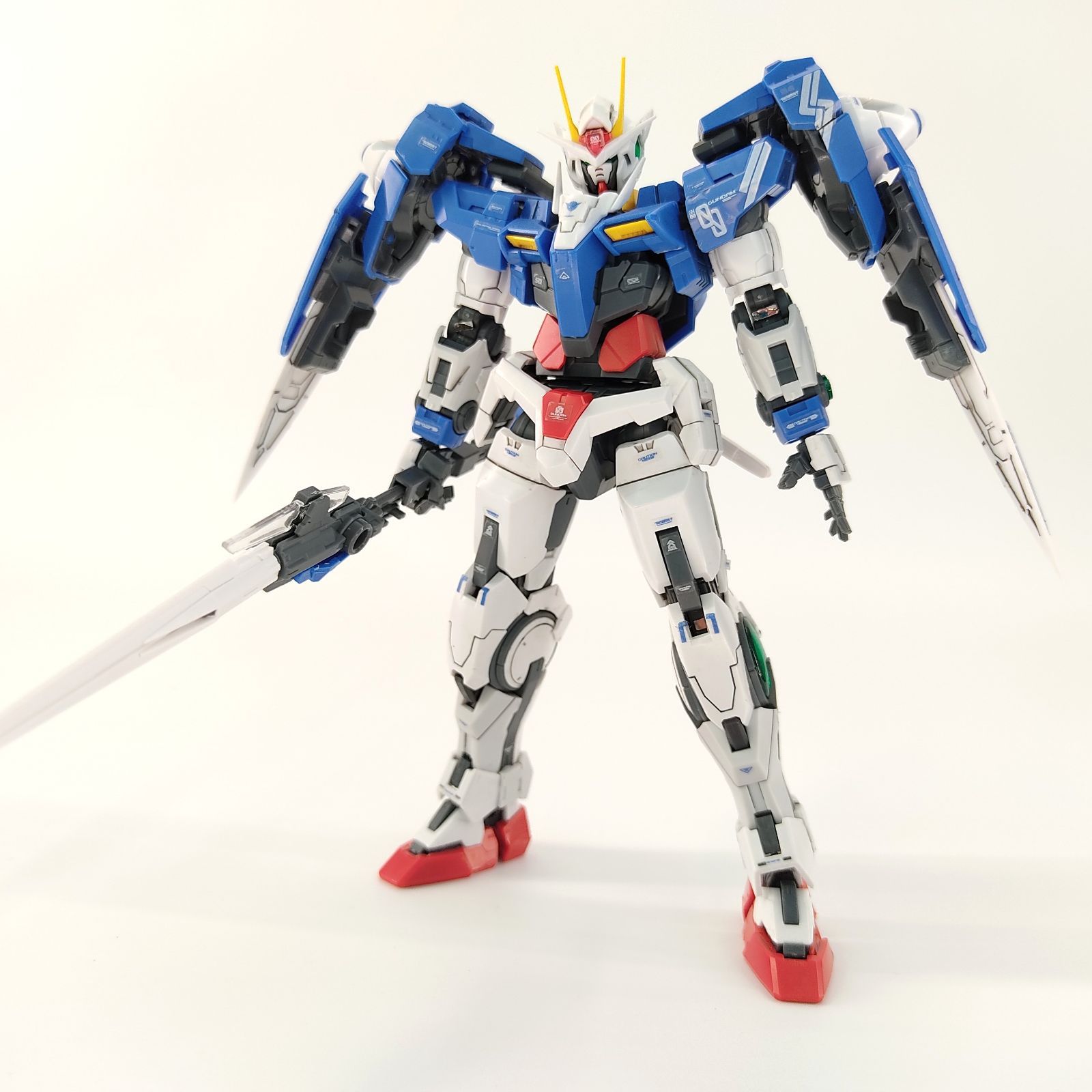 塗装完成品 RG ダブルオーライザー ジャンク品 RG ダブルオーザンライザー ガンプラ 全塗装完成品 - メルカリ