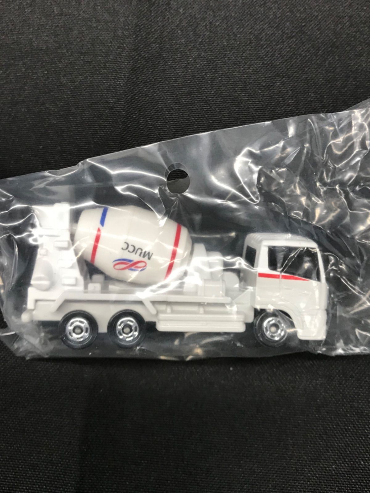 C3【美品】トミカ UBE 三菱セメント ミキサー車 非売品 - メルカリ