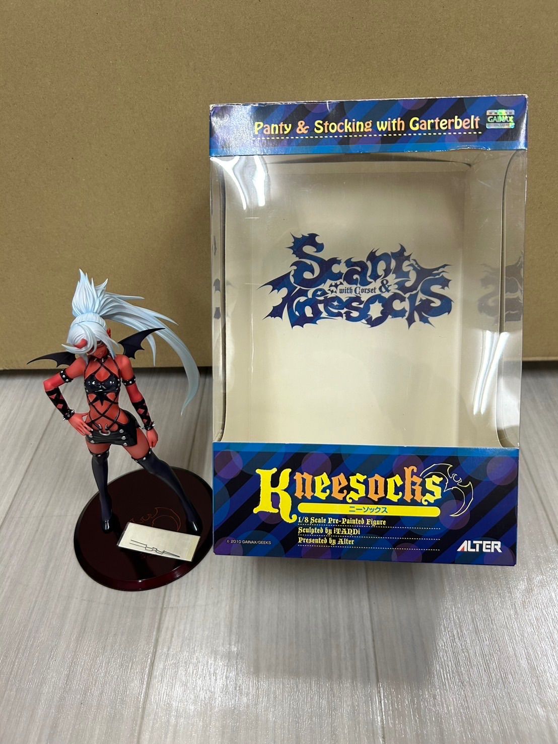 アルター ニーソックス 1/8スケールフィギュア - メルカリ