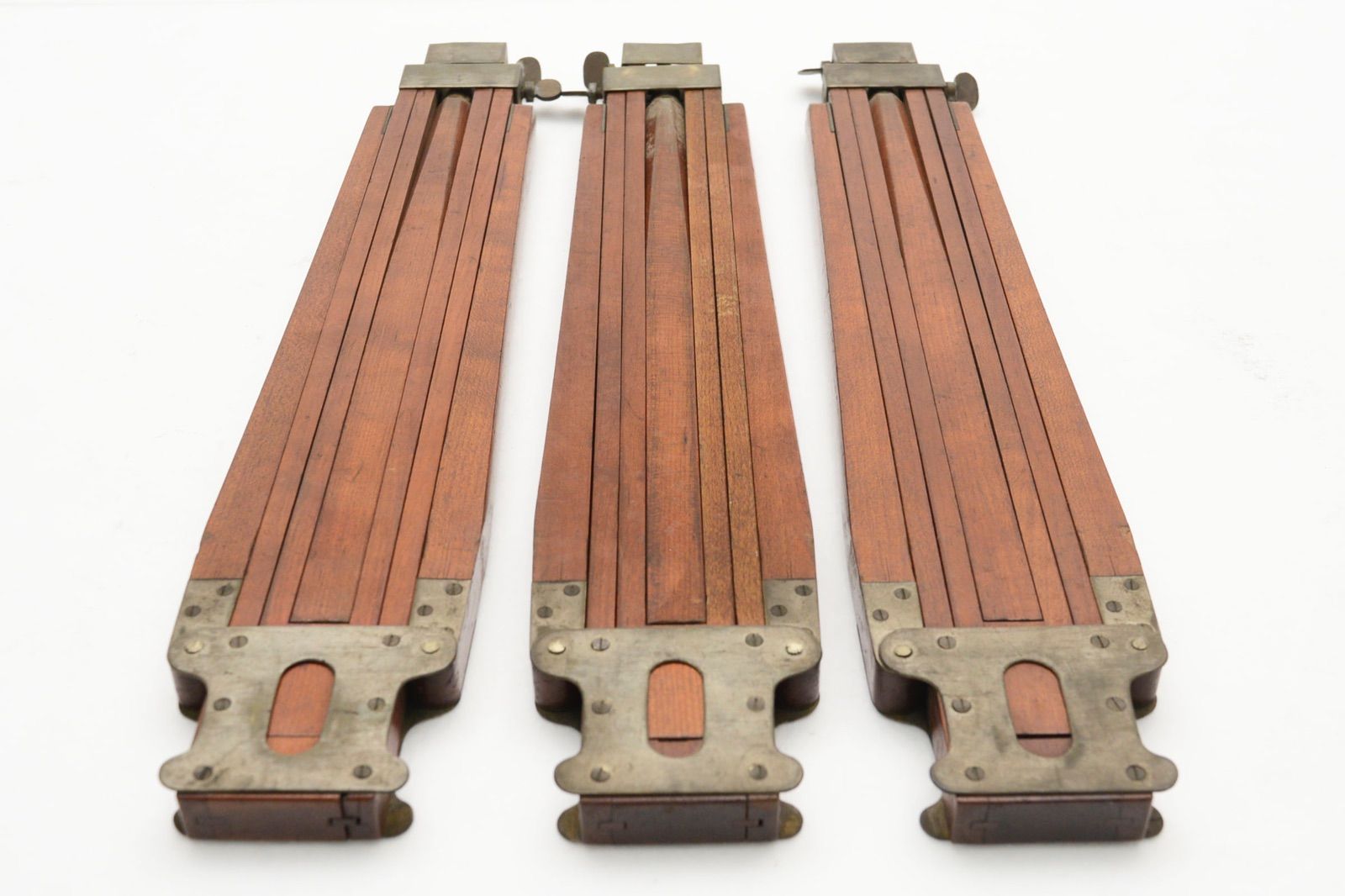 ざわわ 木製三脚 三脚 | TOKIWA STYLE