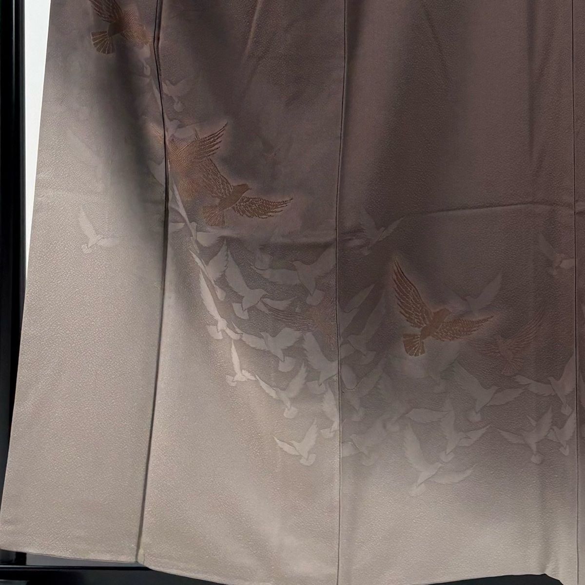 付下げ 身丈158.5cm 裄丈66.5cm M 袷 斉藤三才 落款 鳥 ぼかし 焦茶色 正絹