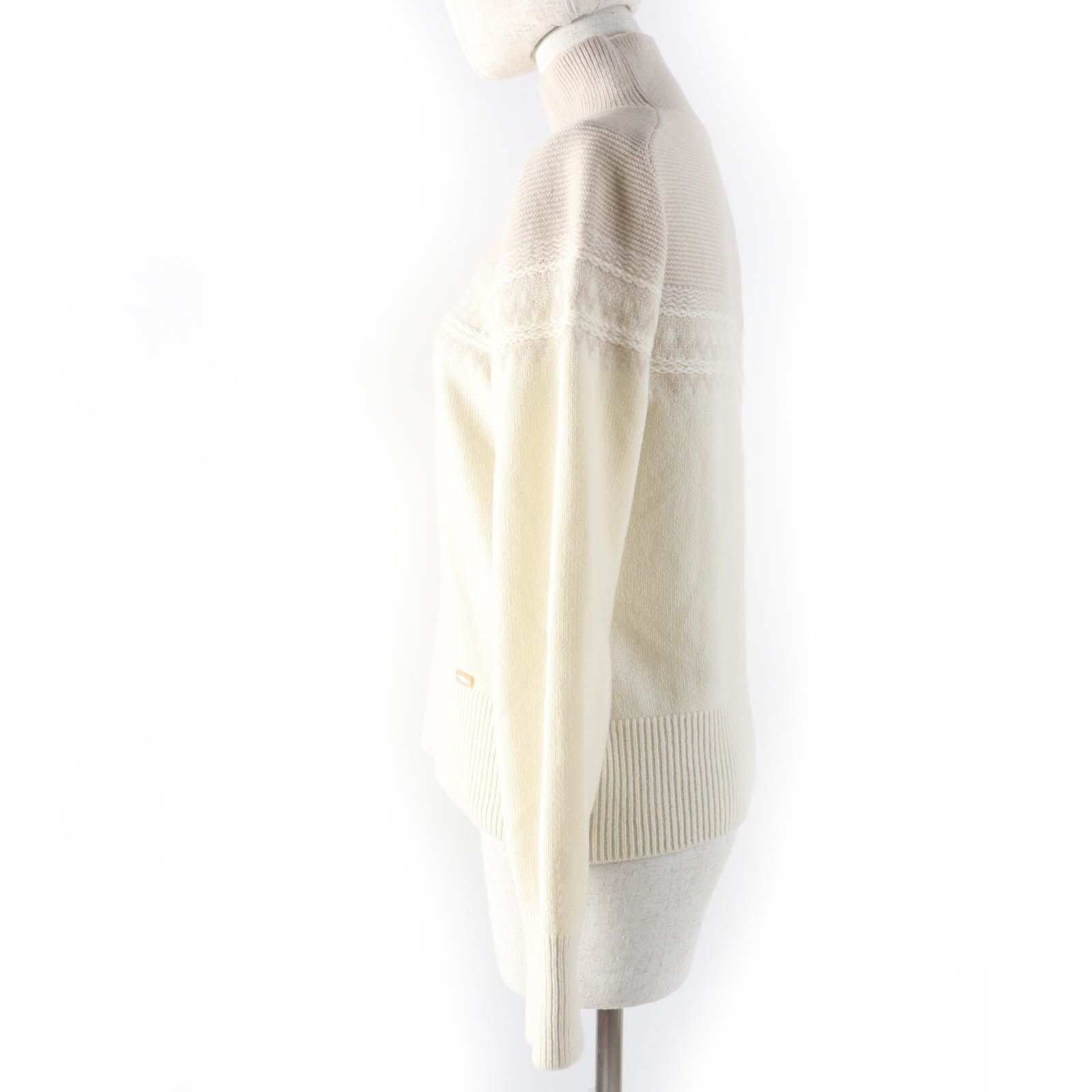 極美品☆FOXEY フォクシー 44125 APRES-SKI カシミヤ100％ タートルネック ニット アイボリー 38 日本製 正規品 レディース 定価106700円 極美品☆FOXEY フォクシー 44125 APRES-SKI カシミヤ100