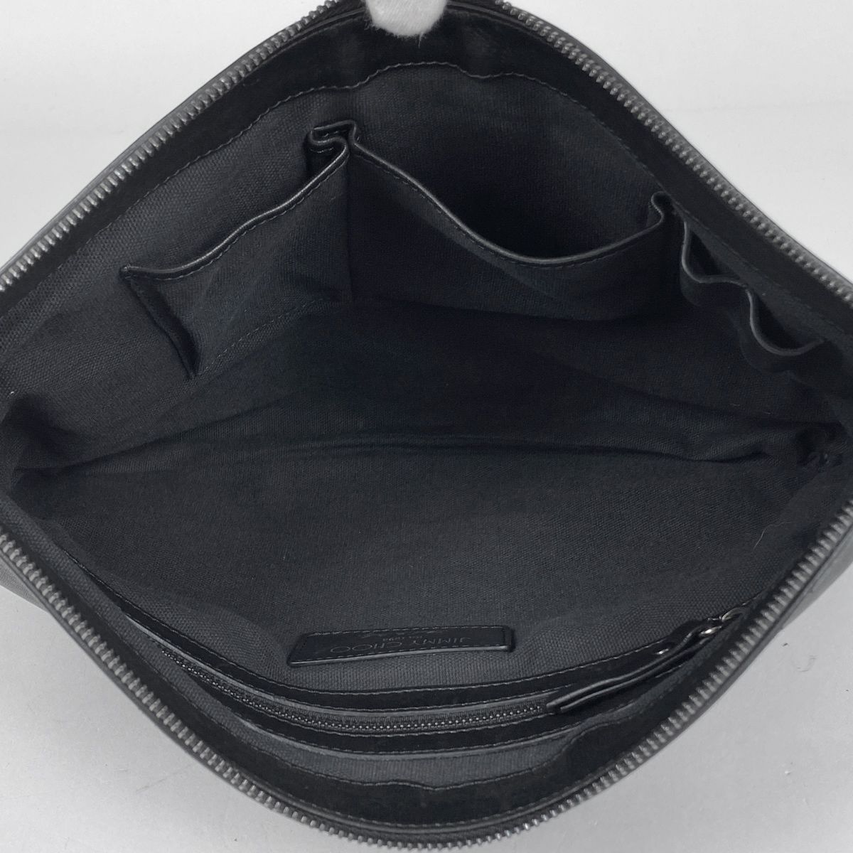 クラッチバッグ