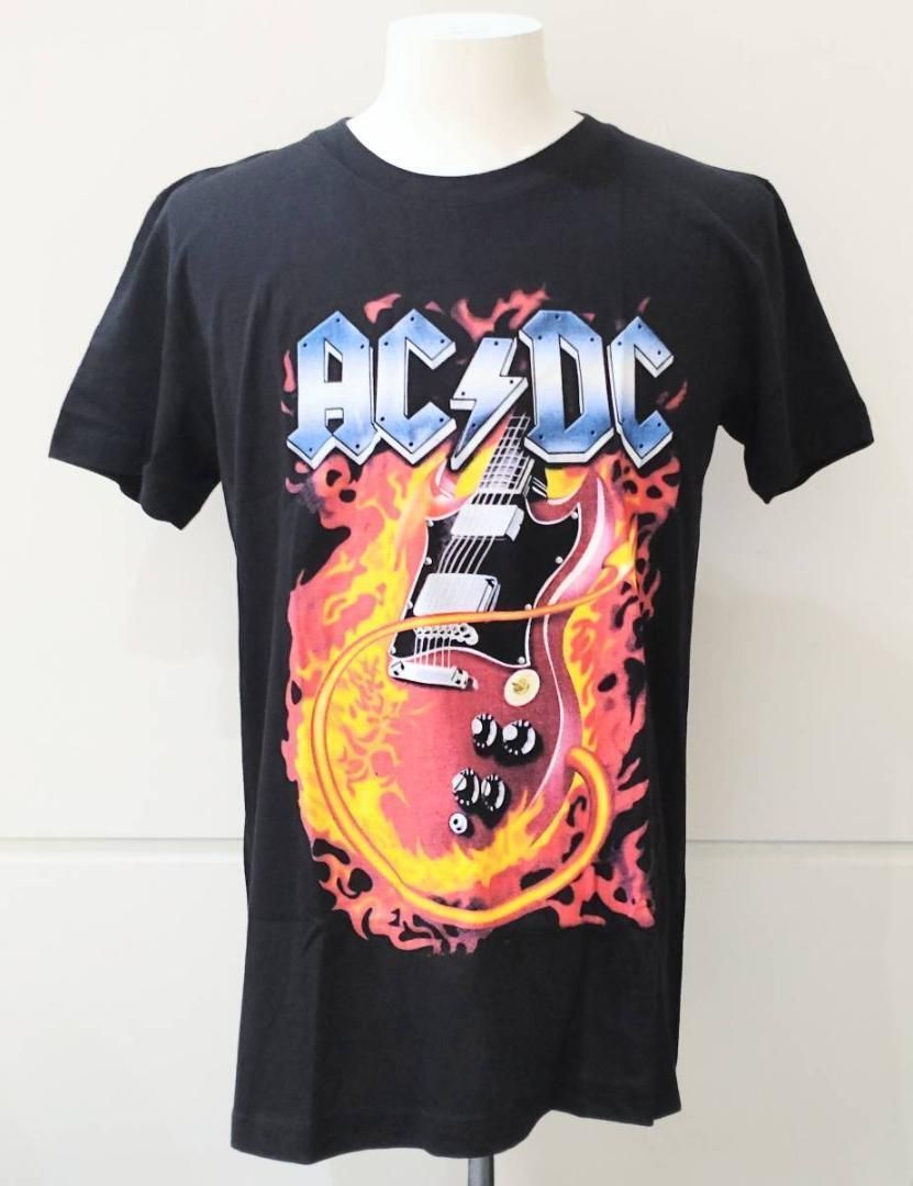 AC/DC オフィシャルTシャツ コラージュ デザイン アンガス ヤング AC/DC オフィシャルTシャツ コラージュ デザイン アンガス ヤング 楽天