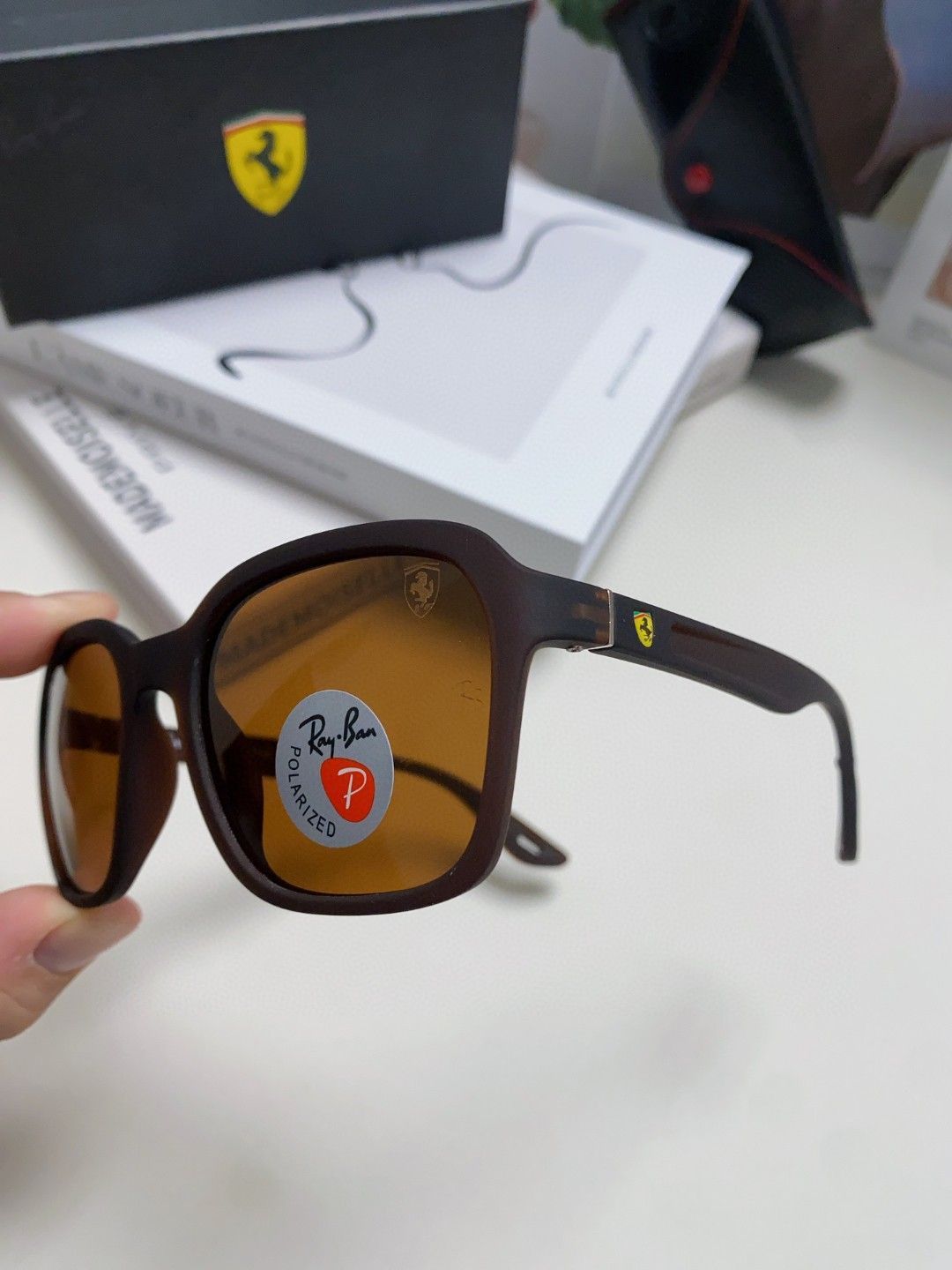 Ray Ban レイバン×フェラーリ サングラス RB4343-2