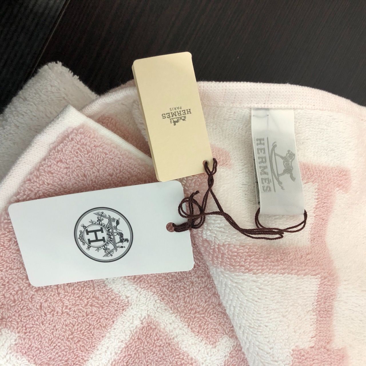 げ エルメス カレタオル アヴァロン