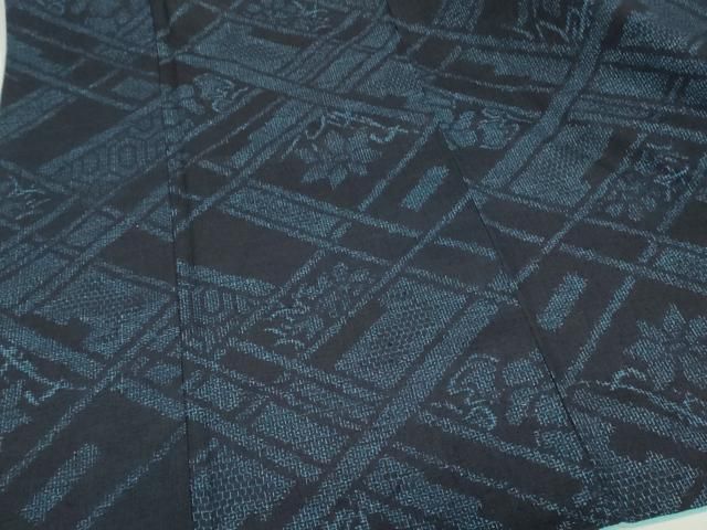 平和屋着物○本場結城紬 重要無形文化財 80亀甲 檜垣花文 正絹