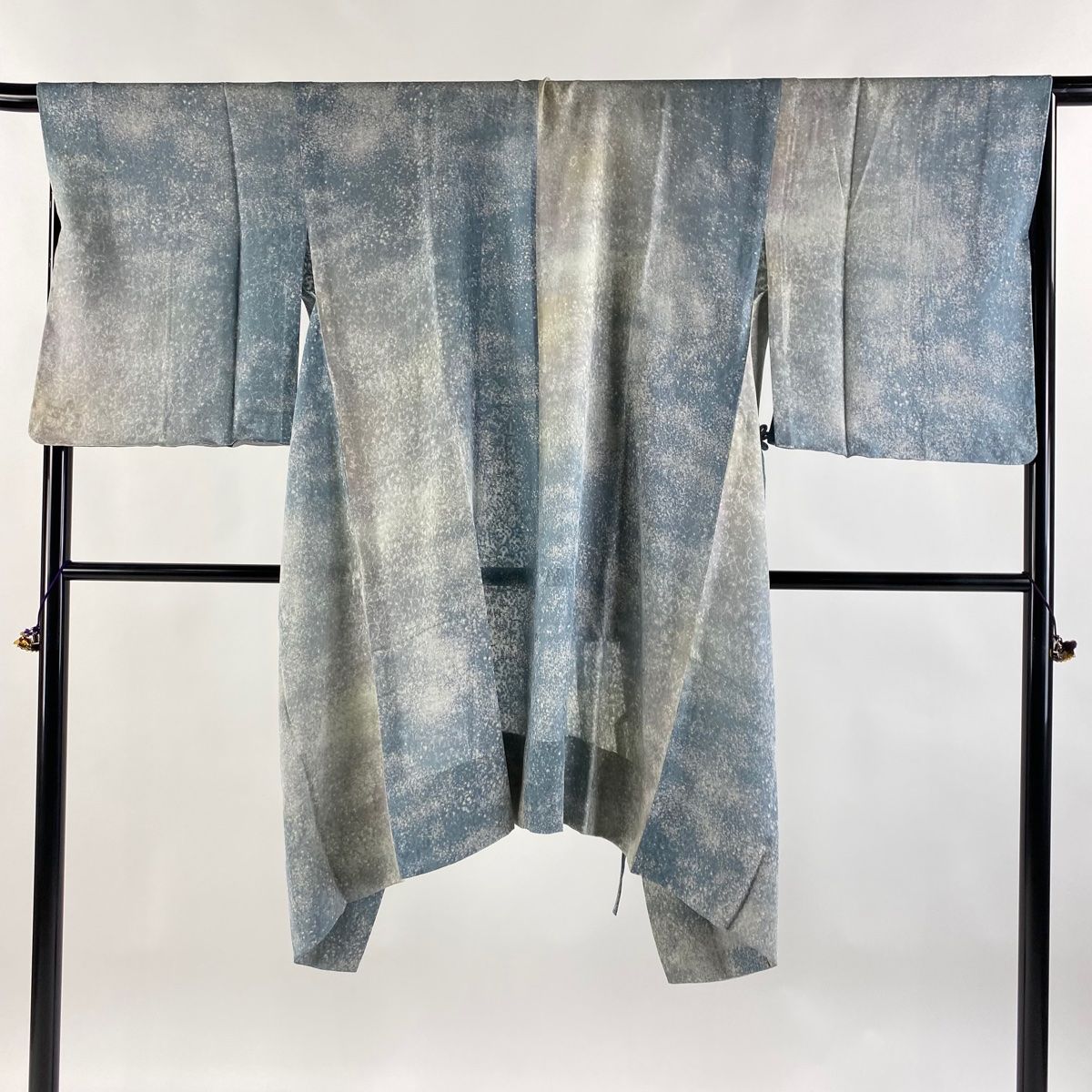 道中着 身丈107.5cm 裄丈71cm L 吉乃一廉 和装コート 落款 花唐草 幾何学模様 紋紗織 青灰色 正絹