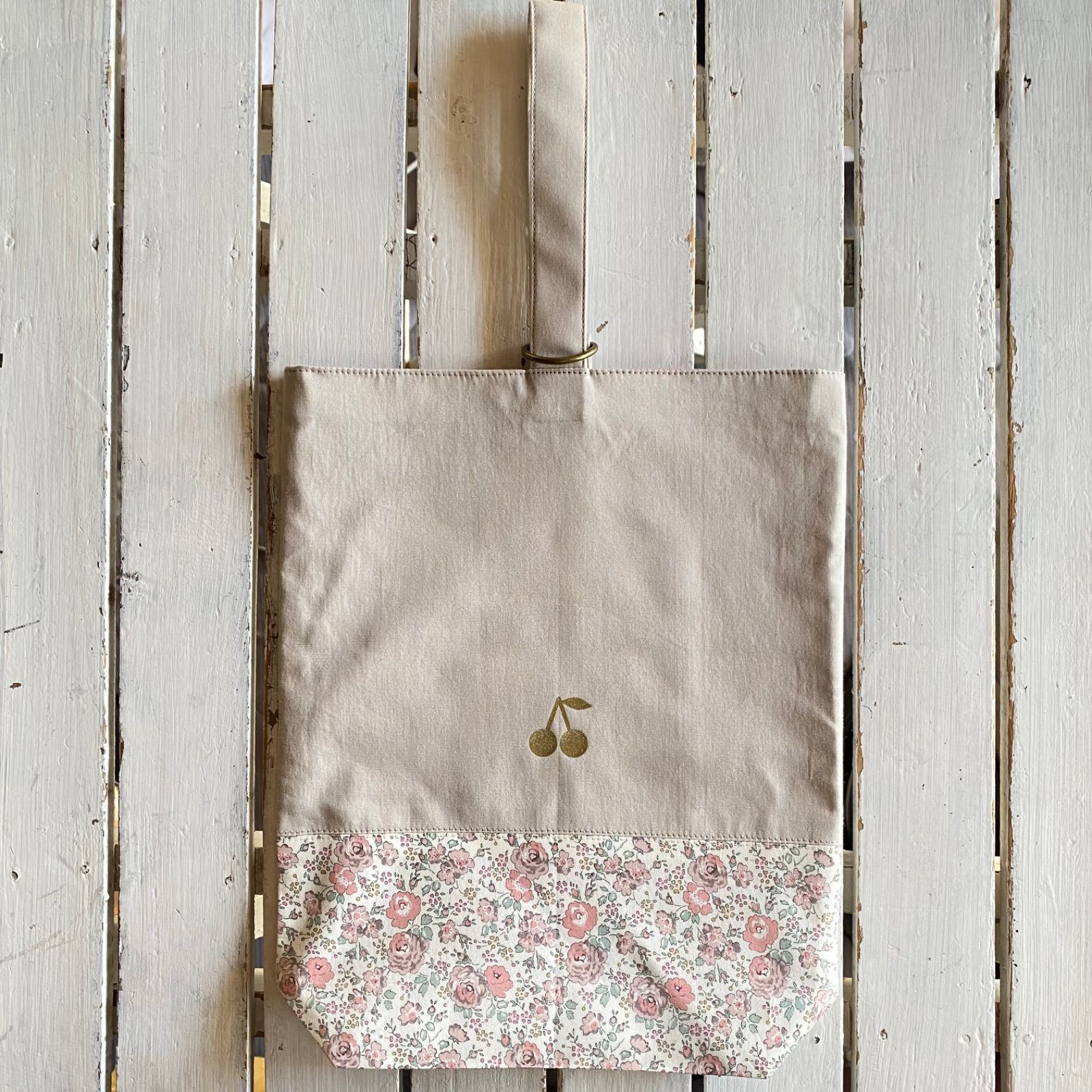 ta_san様☆リバティプリント使用×さくらんぼワッペンレッスンバッグ他  