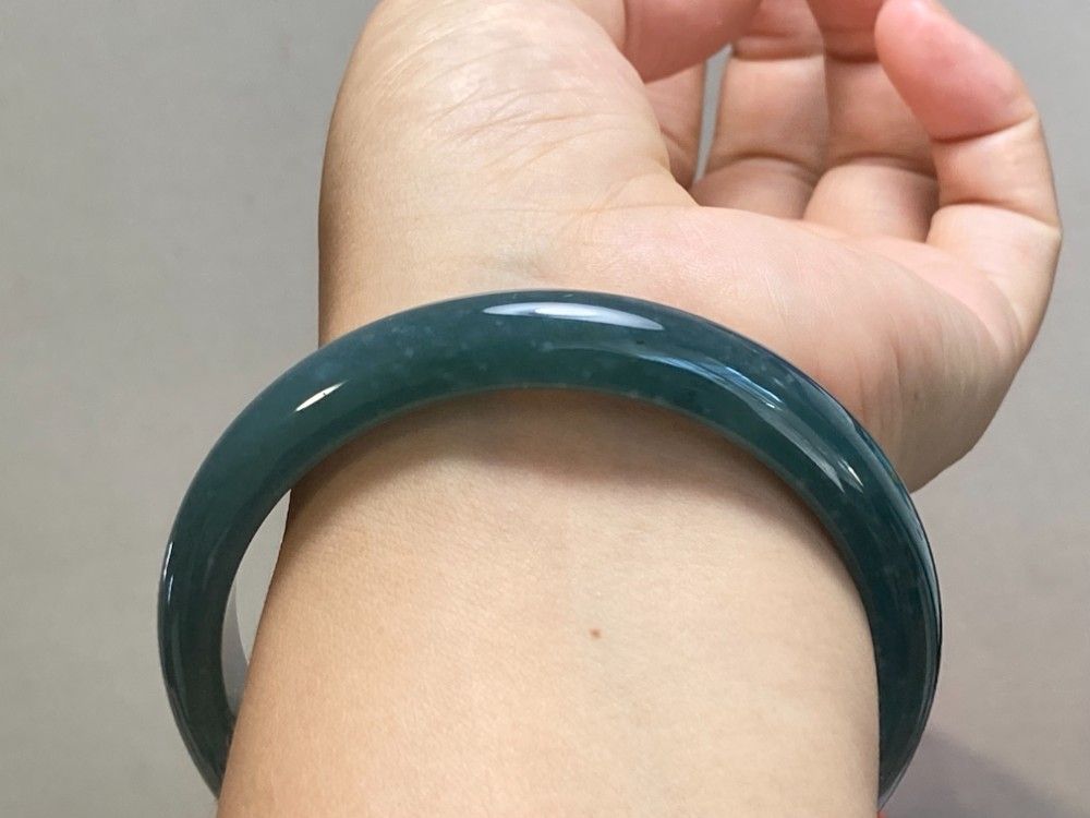 BG9-43 美品 糯氷種 灰藍色 60.8MM グアテマラ産 本翡翠