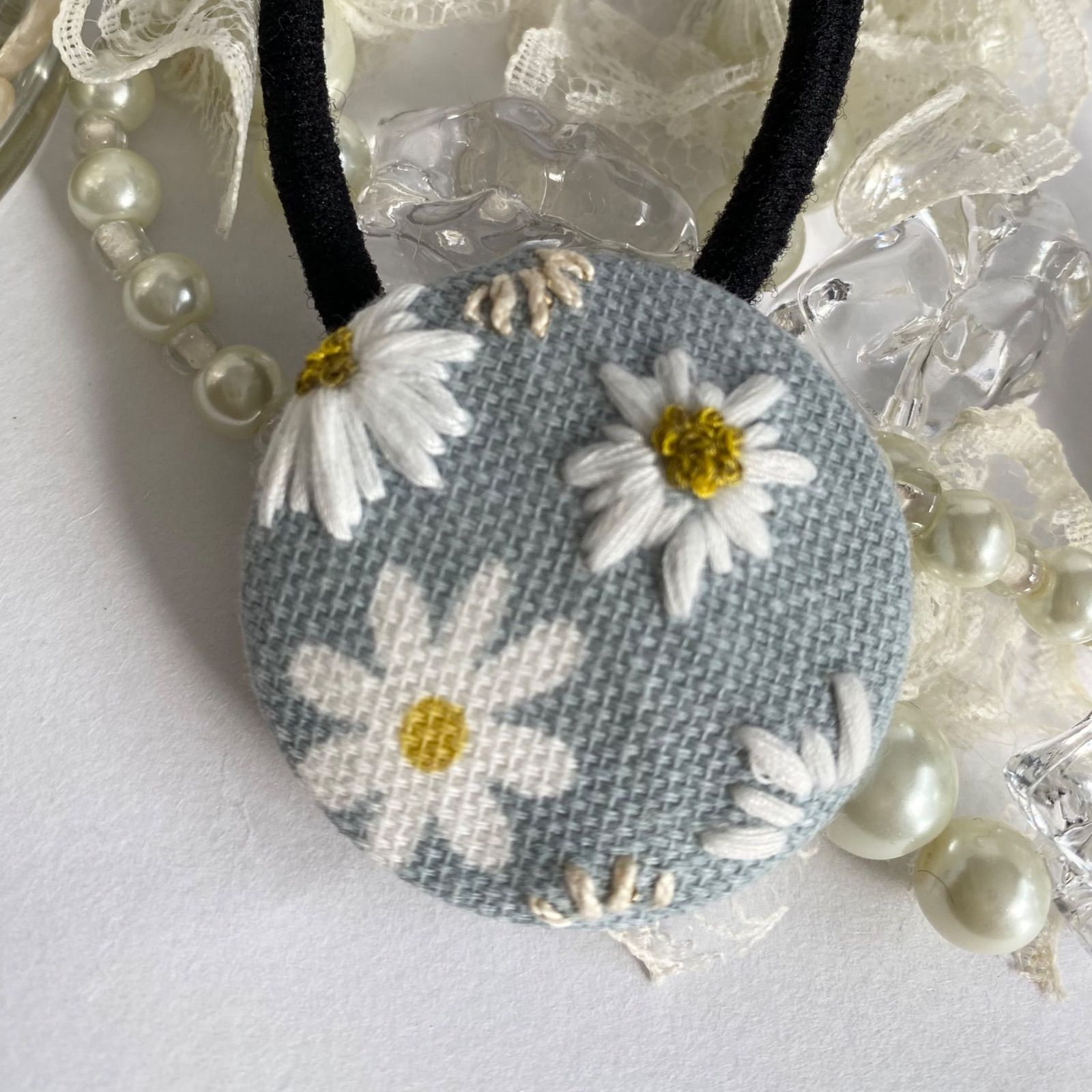 No.480 刺繍 くるみボタン ハンドメイド ヘアゴム - 通販 - guianegro