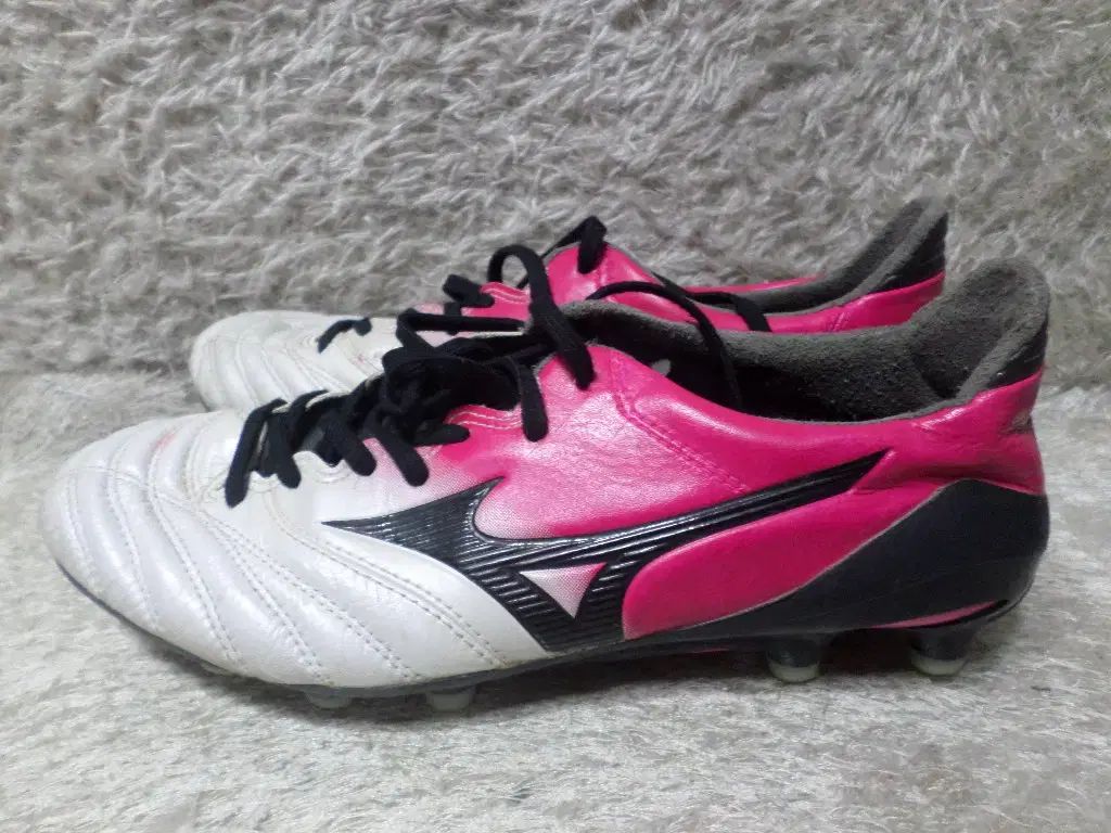 255 ミズノ モレリア NEO プロフェッショナル モデル サッカーシューズ 靴