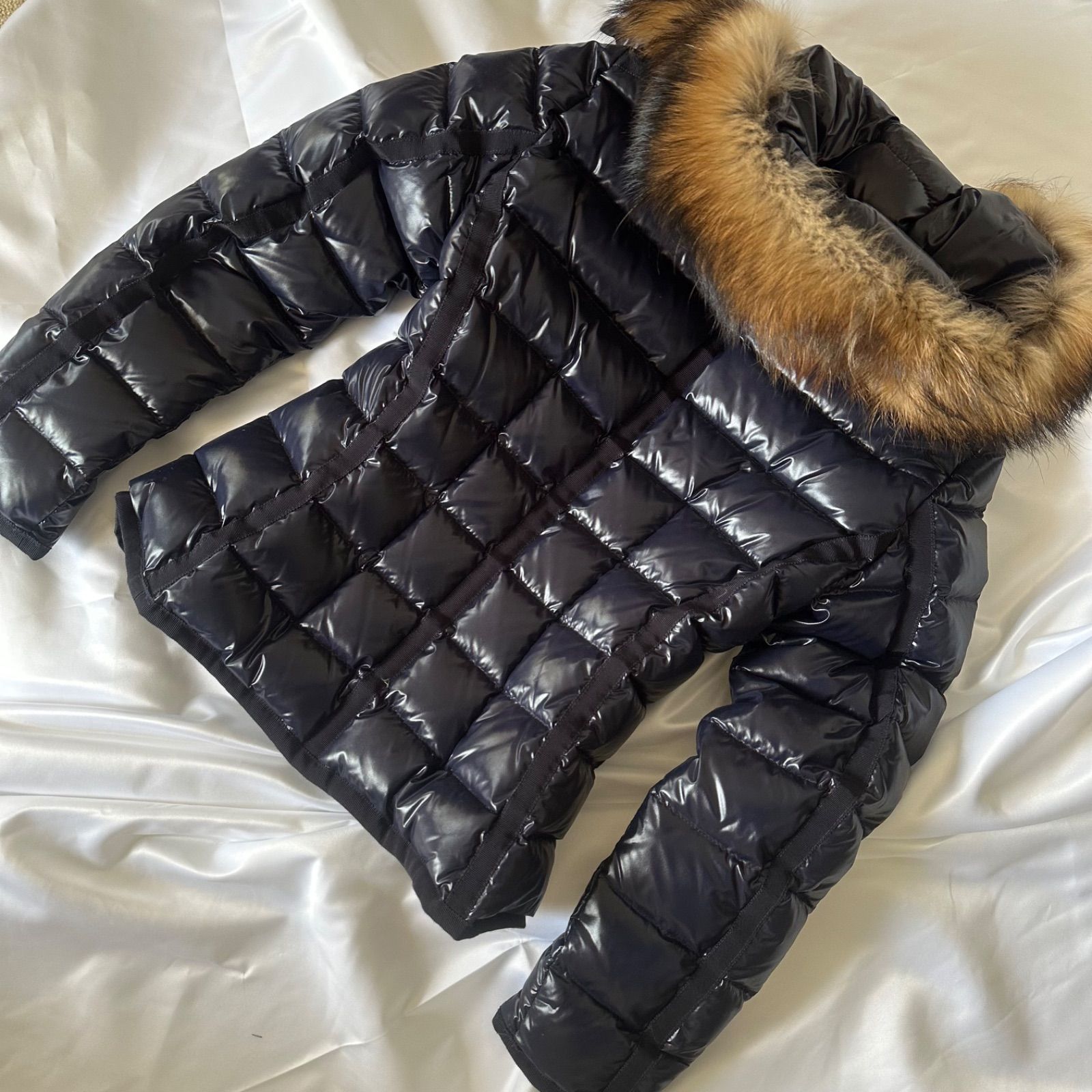 メルカリ再安値 モンクレール ARMOISE アルモワーズ サイズ0 美品 MONCLER モンクレール ARMOISE アルモワーズ 00サイズ