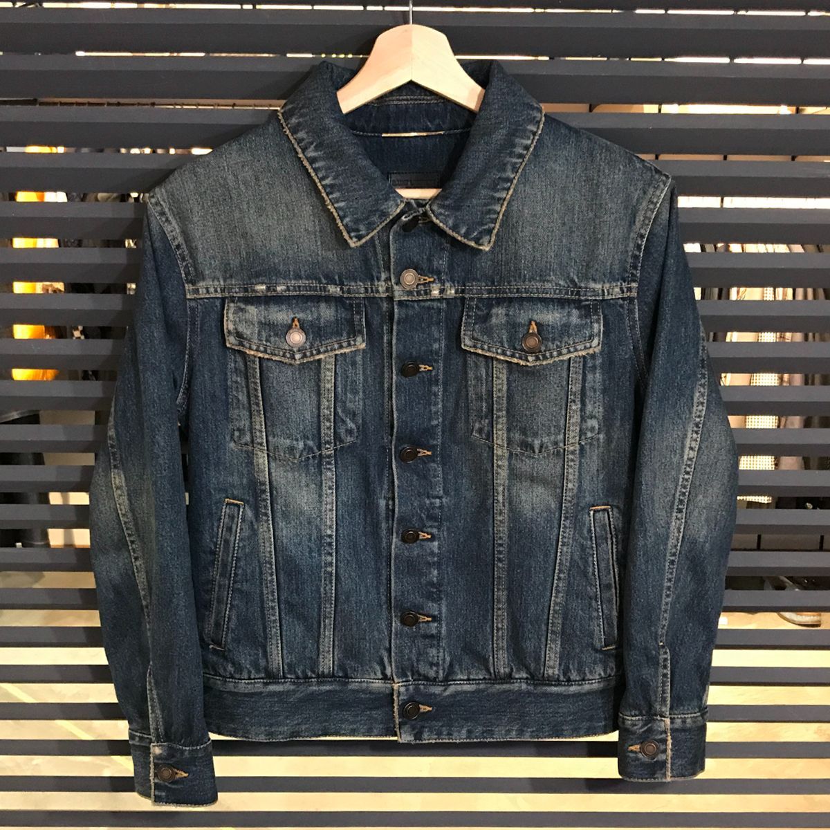 希少美品 Dior Indian Animal Peacock デニムジャケット 希少美品 Dior Indian Animal Peacock デニムジャケット