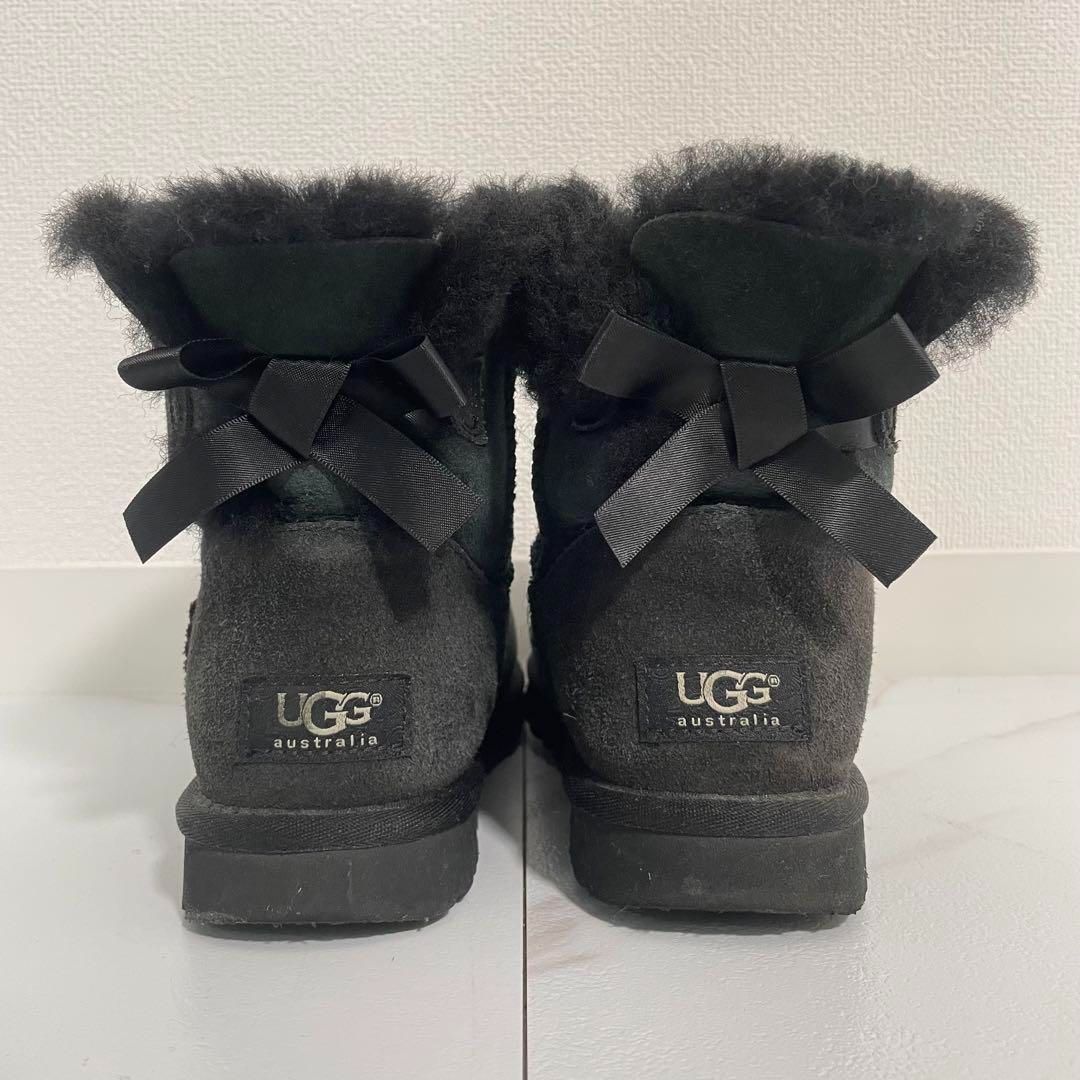 UGG W MINI BAILEY BOW ムートンブーツ 22cm ブラック系 - メルカリ
