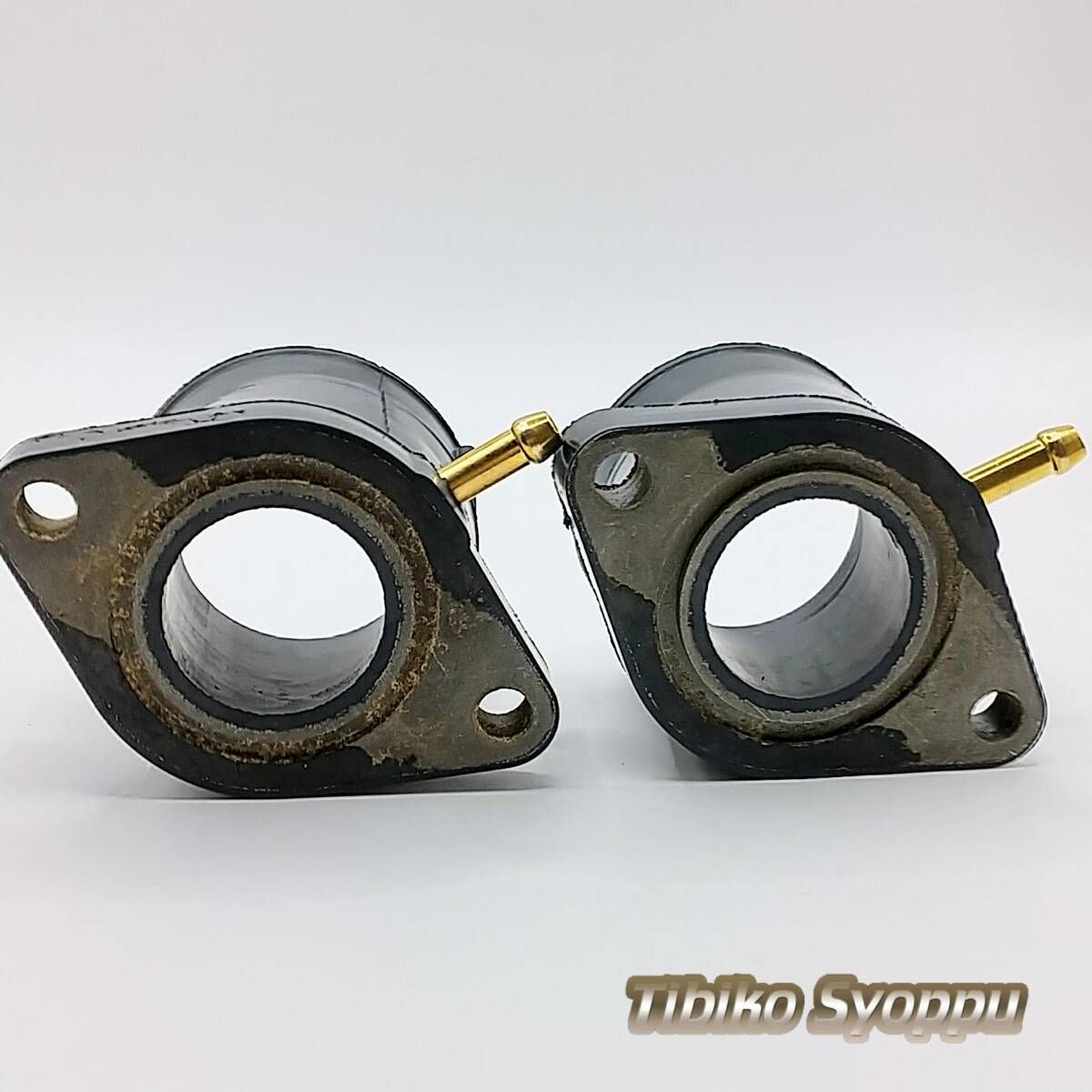 XJR400 ヤマハ純正　インシュレーターセット　Oリング付き XJR400 ヤマハ純正 インシュレーターセット Oリング付き