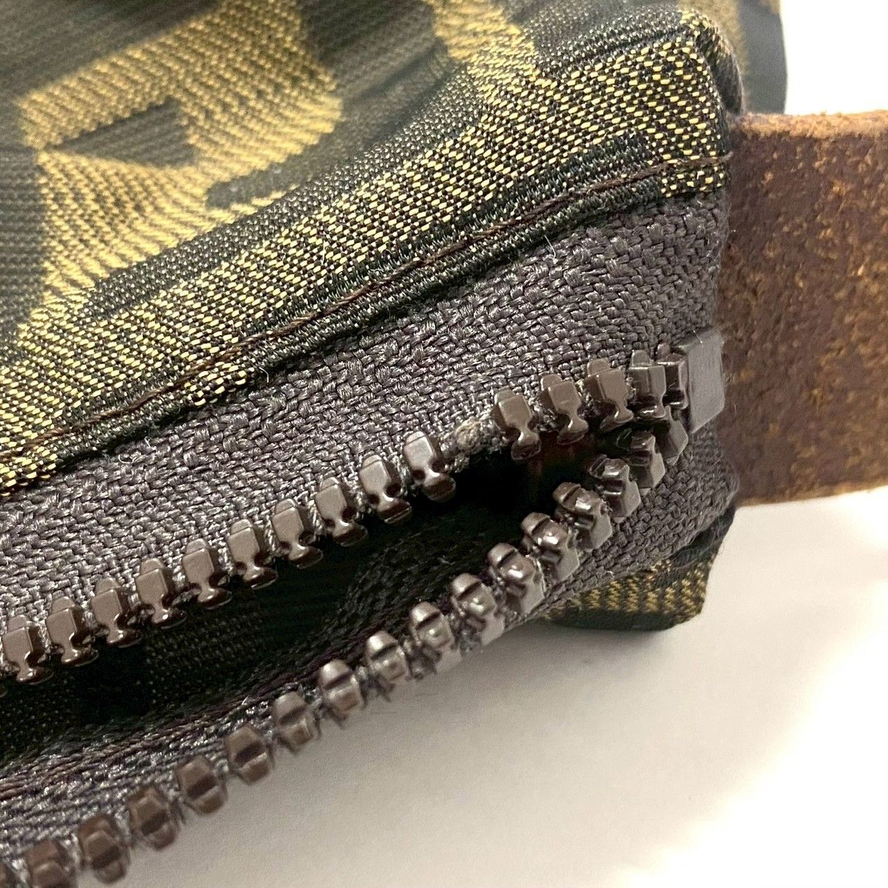 バニティバッグ フェンディ