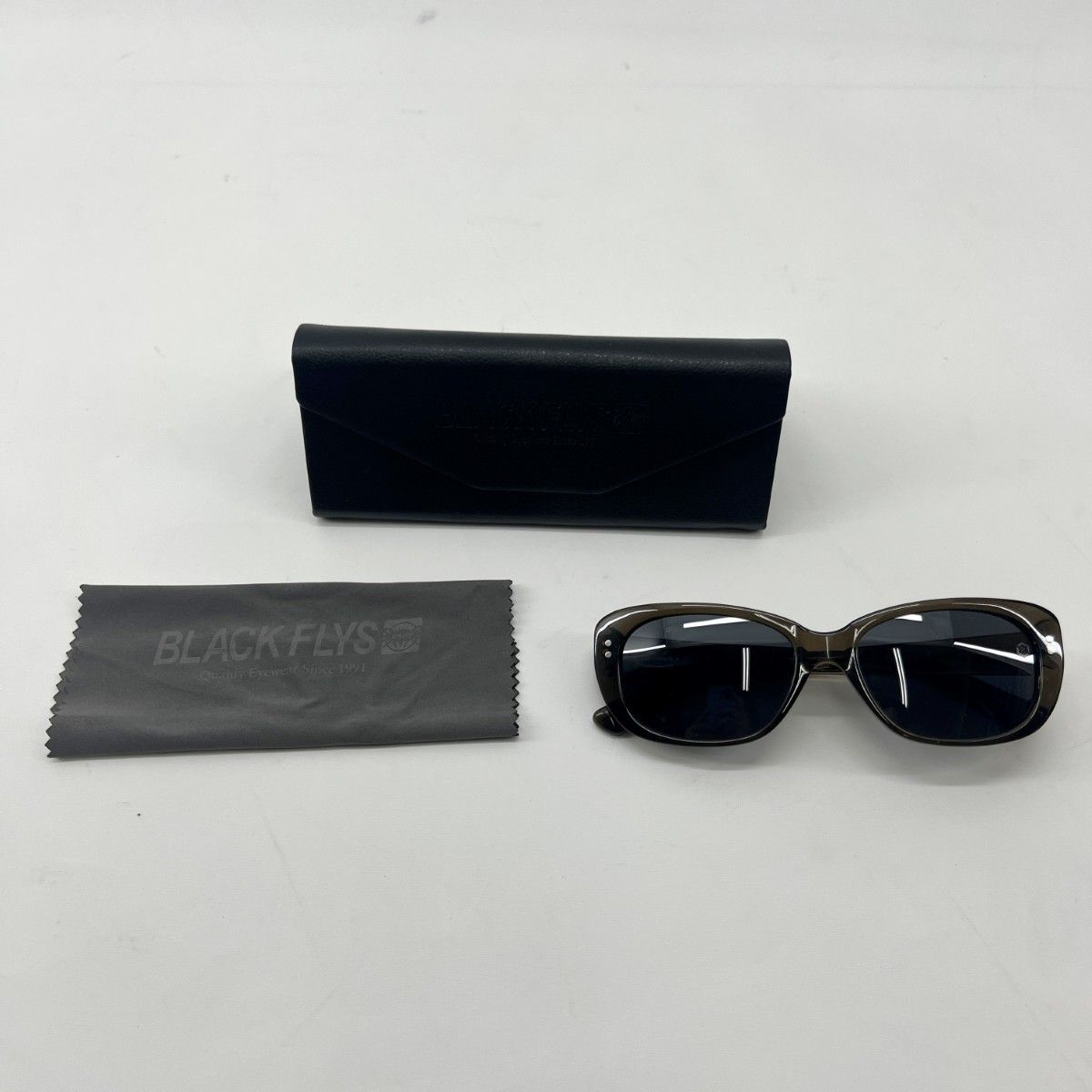 〇〇BLACK FLYS 偏光サングラス LOGAN POL