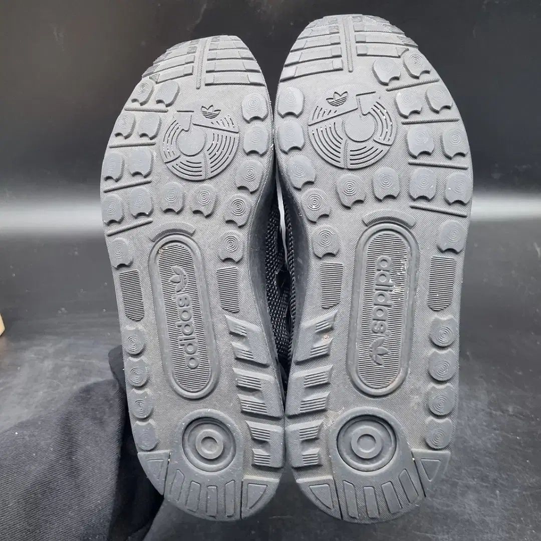 adidas(アディダス) zx フラックス スニーカー 240_ - メルカリ adidas(アディダス) zx フラックス スニーカー 240_ - メルカリ