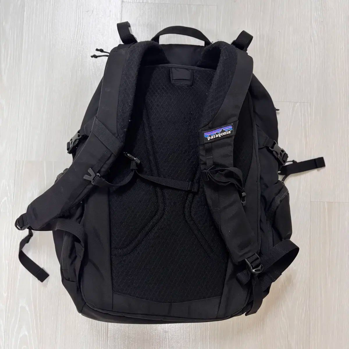 patagonia Paxat 32L ブラック バックパック 本当に安く