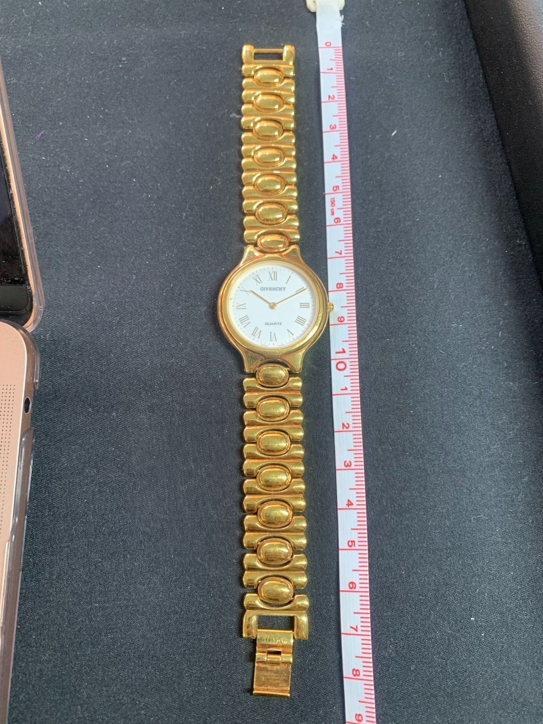 ジパンシー GIVENCHY 腕時計 レディース 金色 ゴールド 31mm