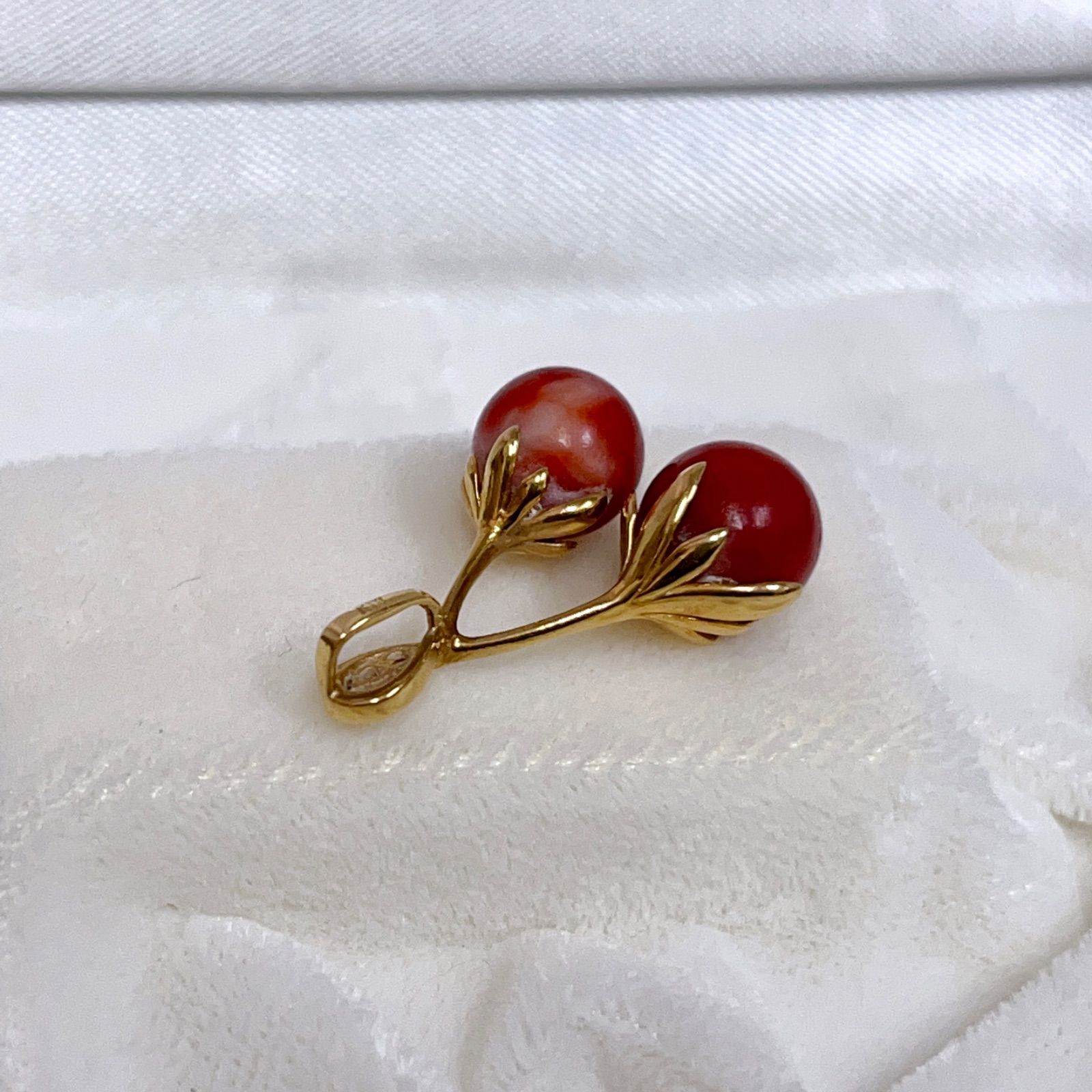 専用️️ K18 赤珊瑚 ブローチ 専用❗️❗️ K18 赤珊瑚 ブローチ