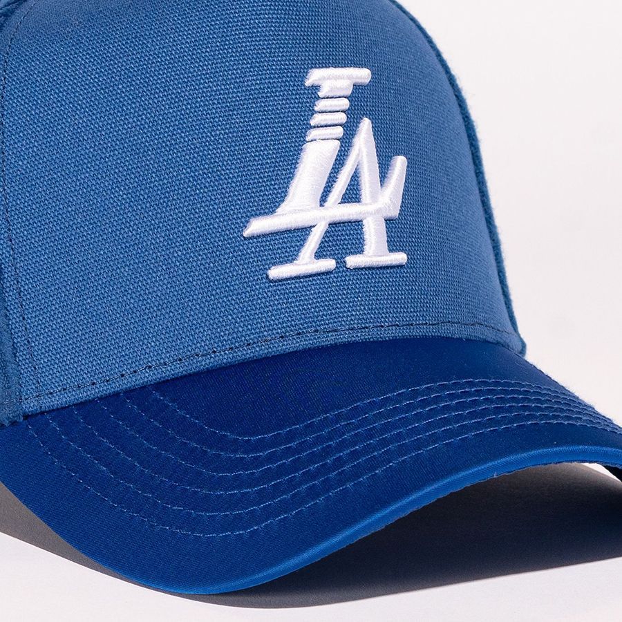 LA