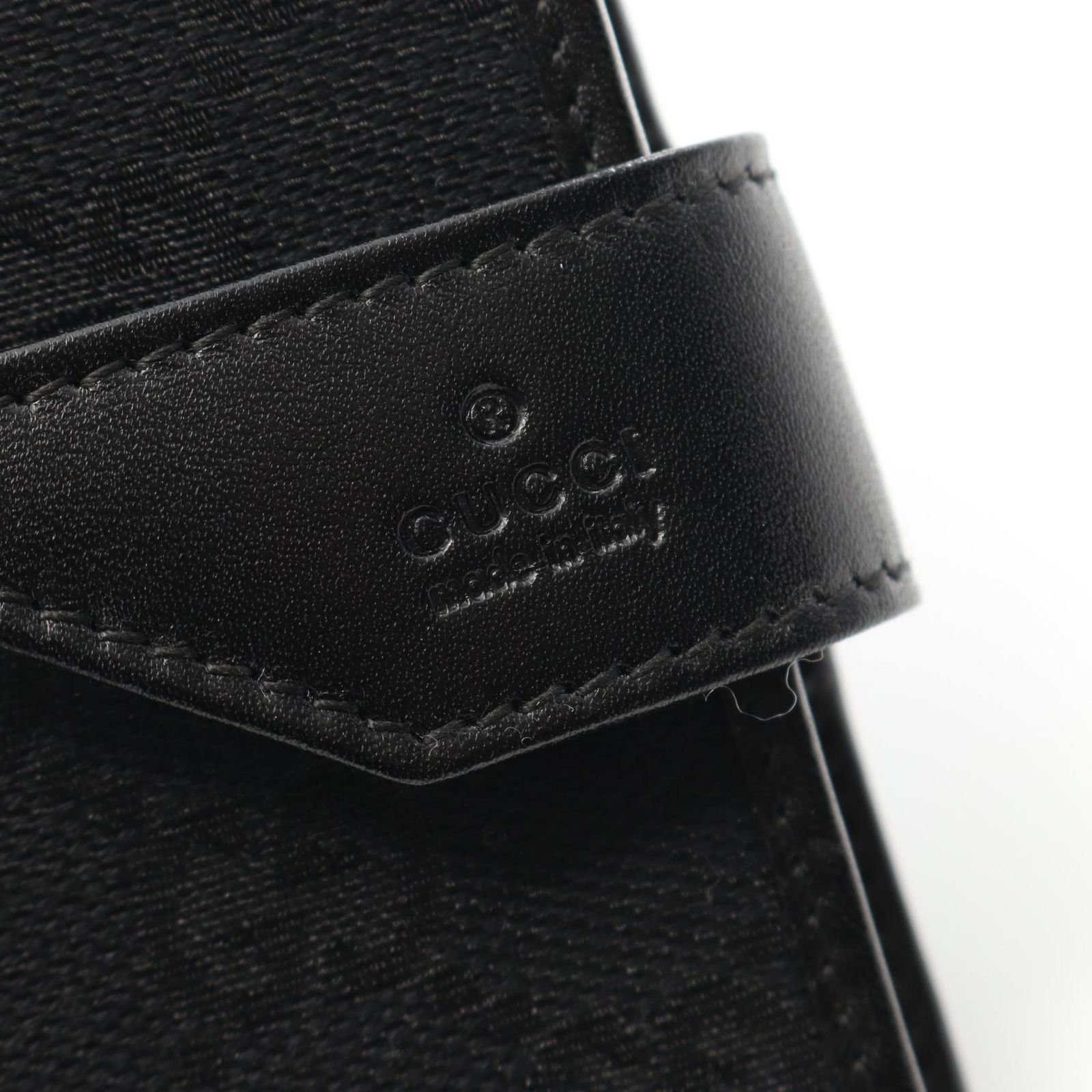 未使用品　GUCCI グッチ　二つ折り財布　レザー×キャンバス　GG柄 ブラック グッチ GUCCI 二つ折り財布 GGキャンバス 154458 ブラック キャンバス