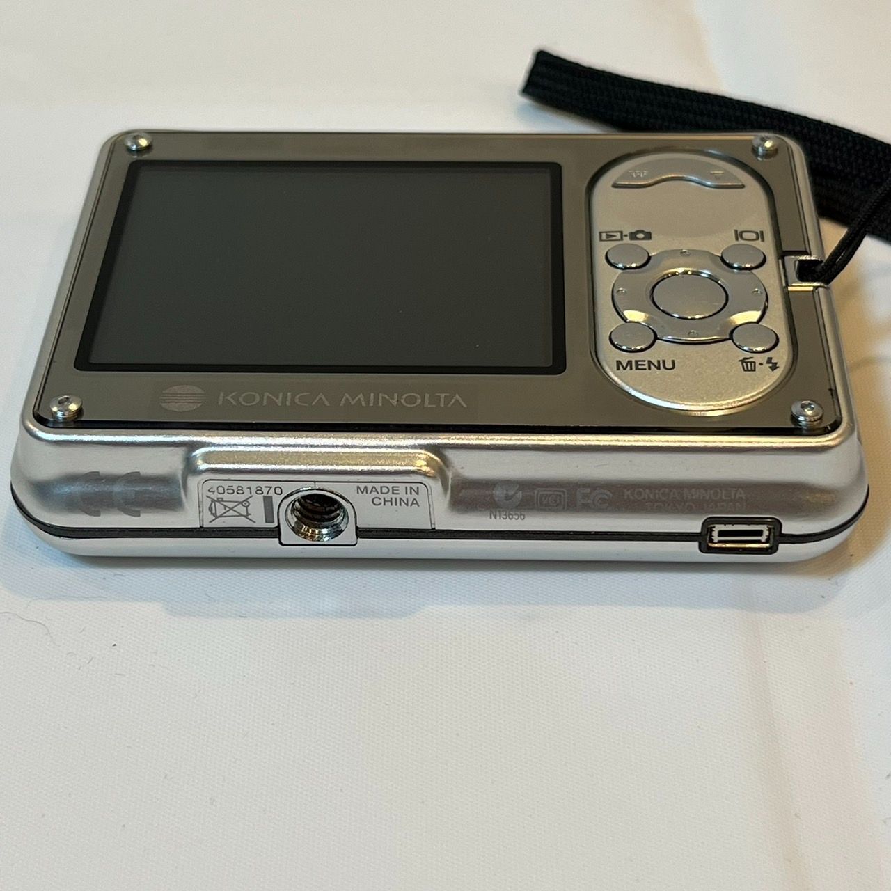 KONICA MINOLTA DiMAGE X1 コンパクトデジタルカメラ デジカメ
