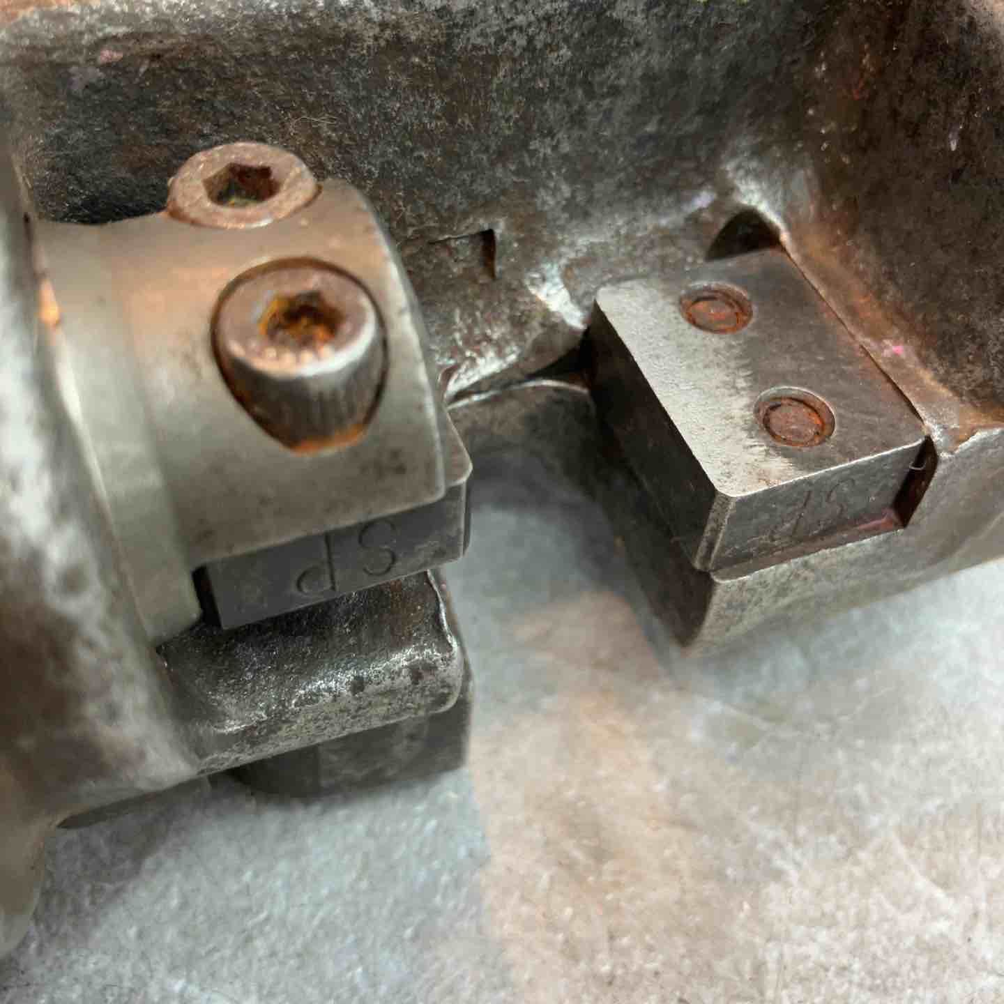 BL バッテリー18