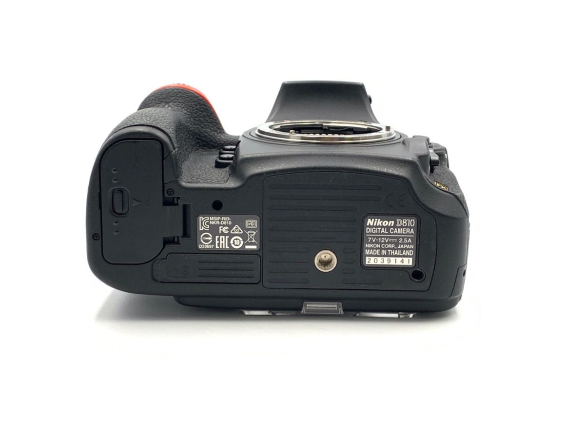 D810