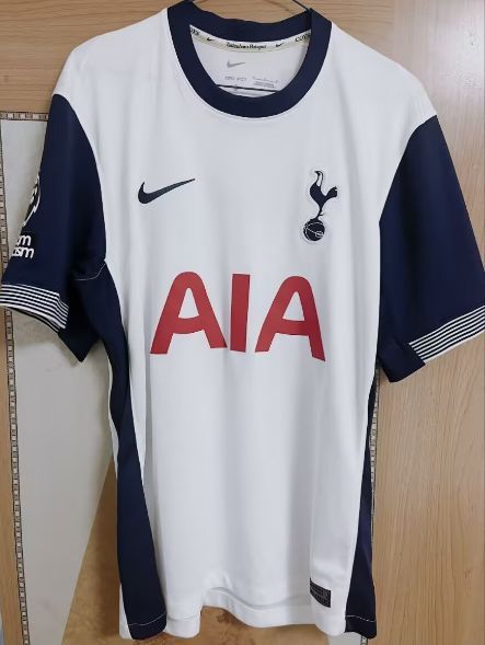 2024/2025 トッテナムのホームユニフォームは半袖 7番 SON トッテナム