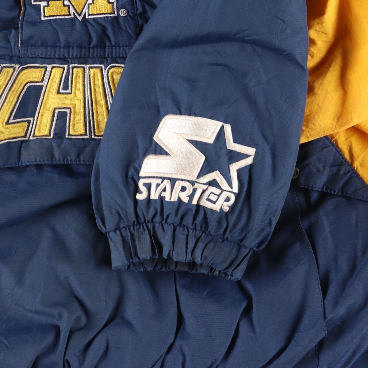 古着 90年代 スターター Starter MICHIGAN ミシガン大学 中綿 